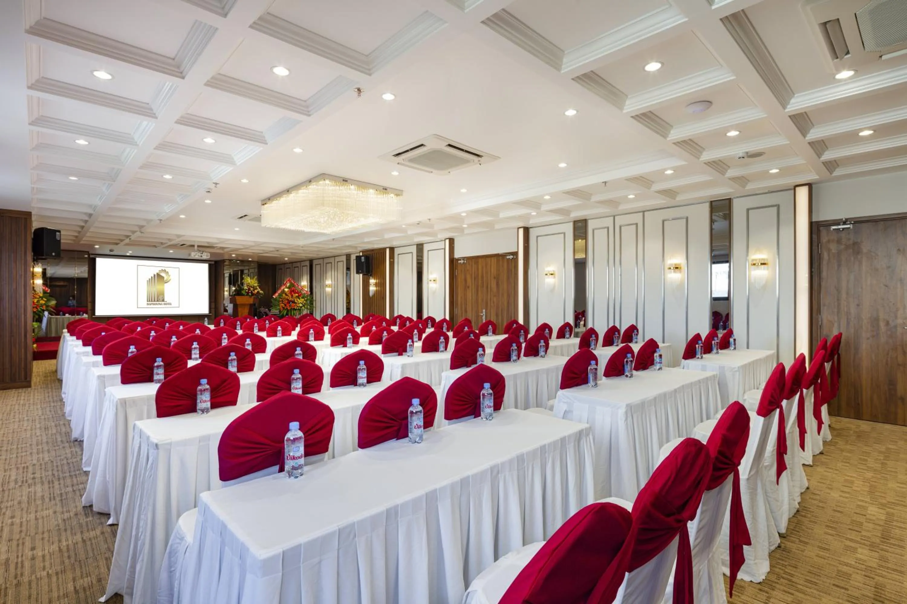 Meeting/conference room in Daphovina Hotel