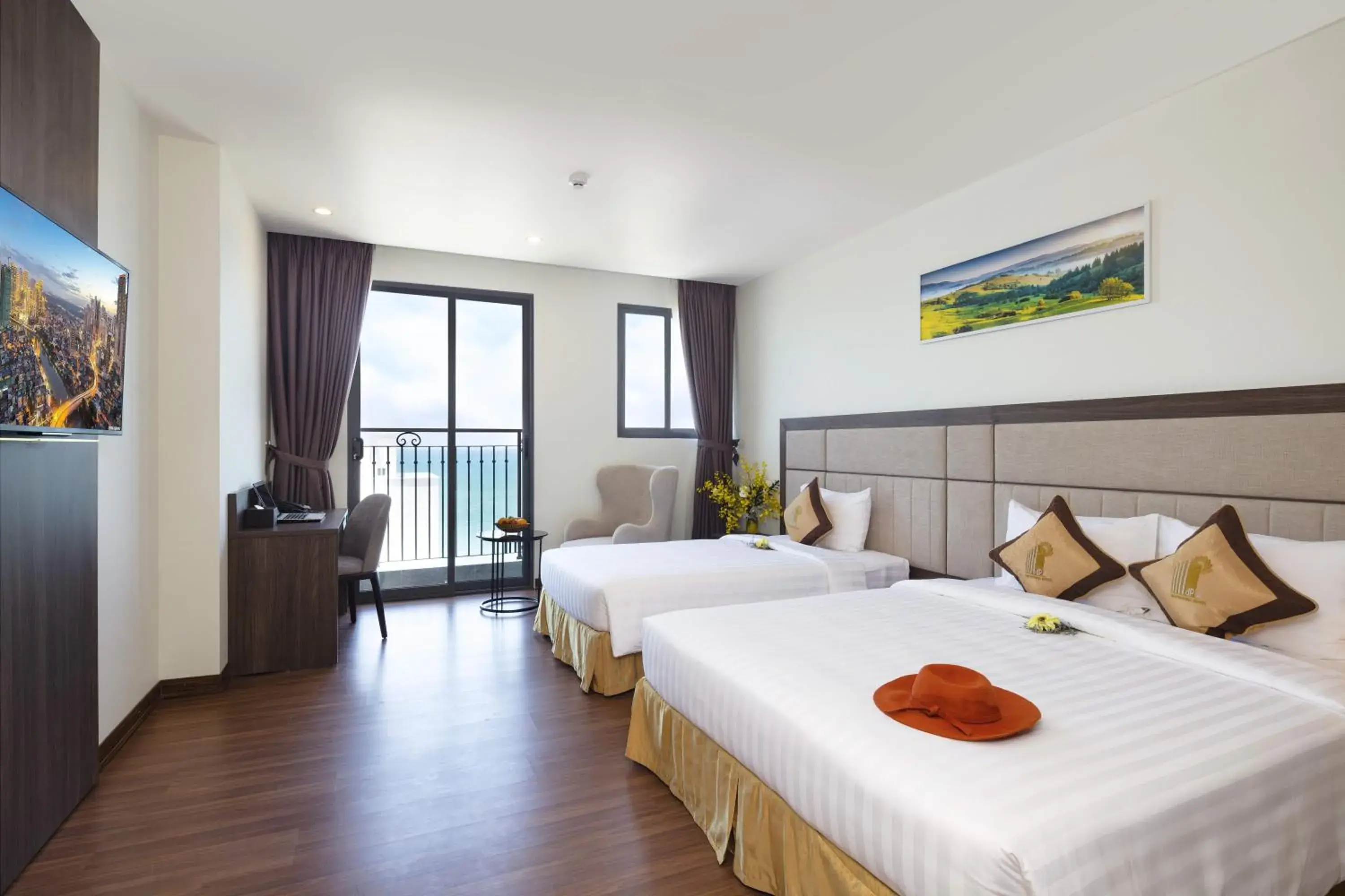 Triple Room with Sea View in Daphovina Hotel Triple Room with Sea View in Daphovina Hotel