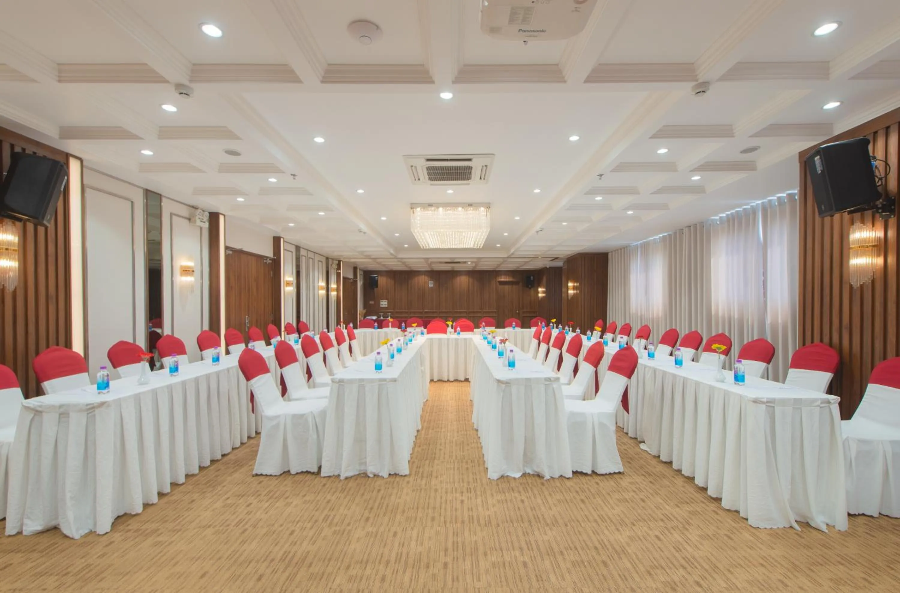 Meeting/conference room in Daphovina Hotel