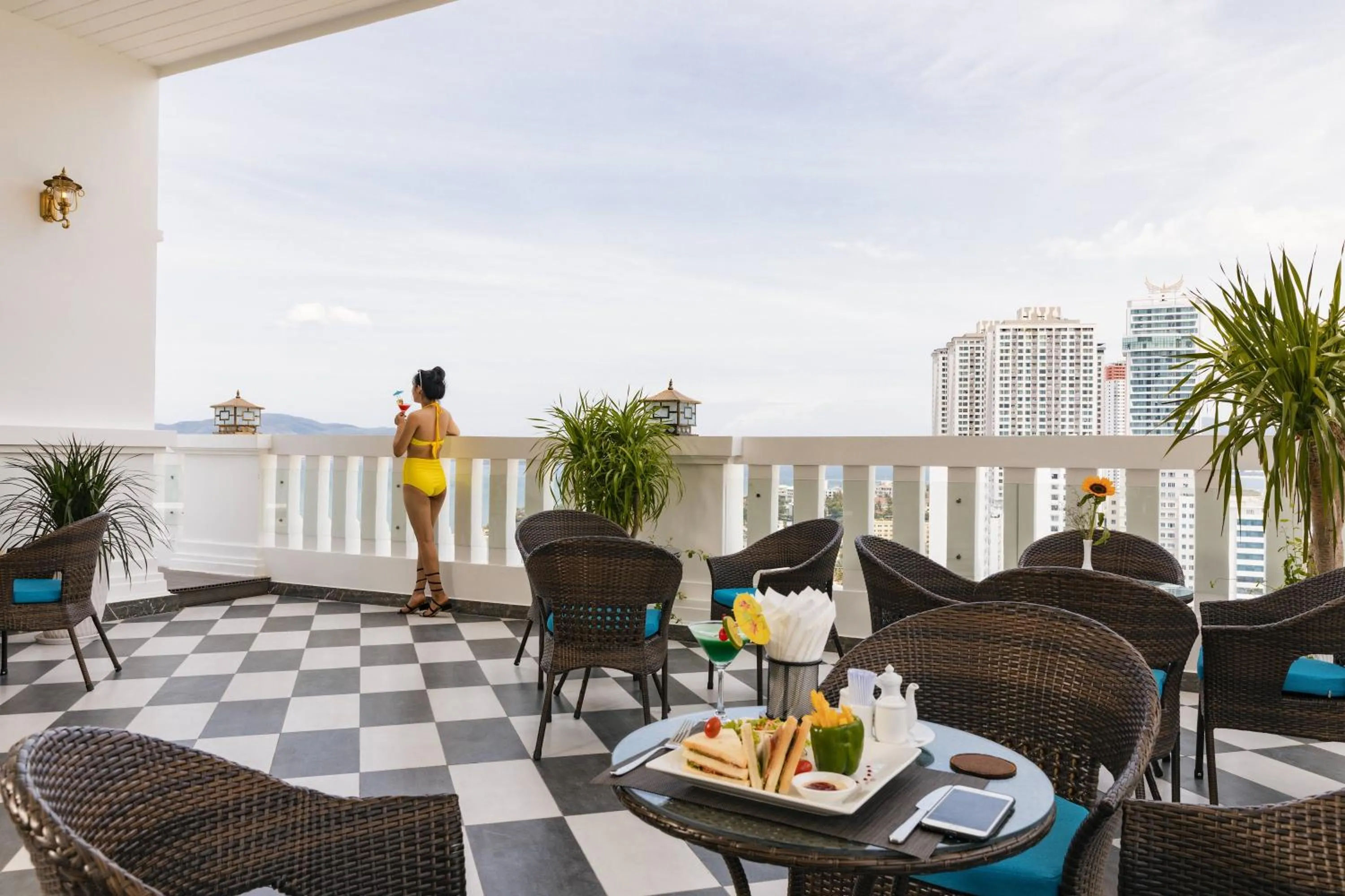 Swimming pool in Daphovina Hotel