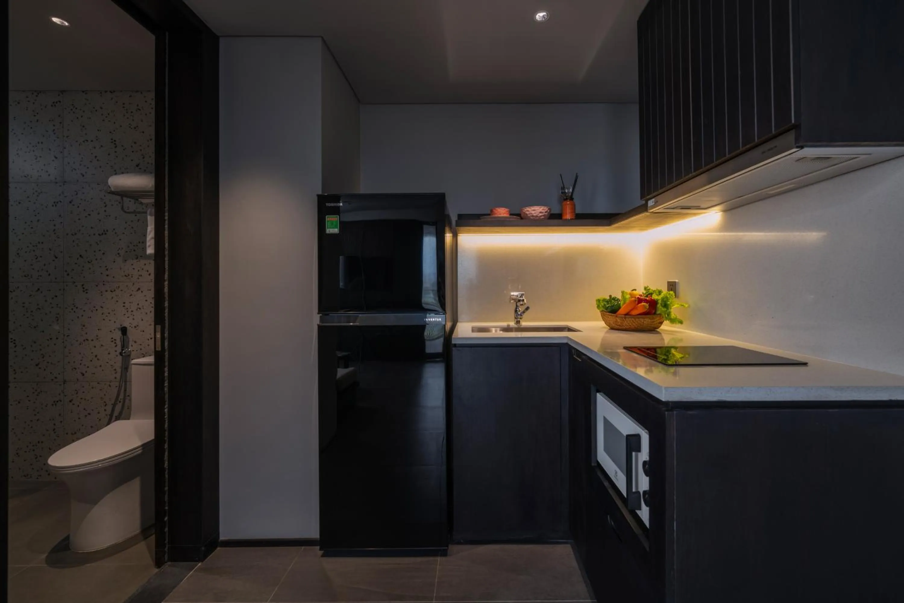 Kitchen or kitchenette in Thè HEM Hotel and Apartment