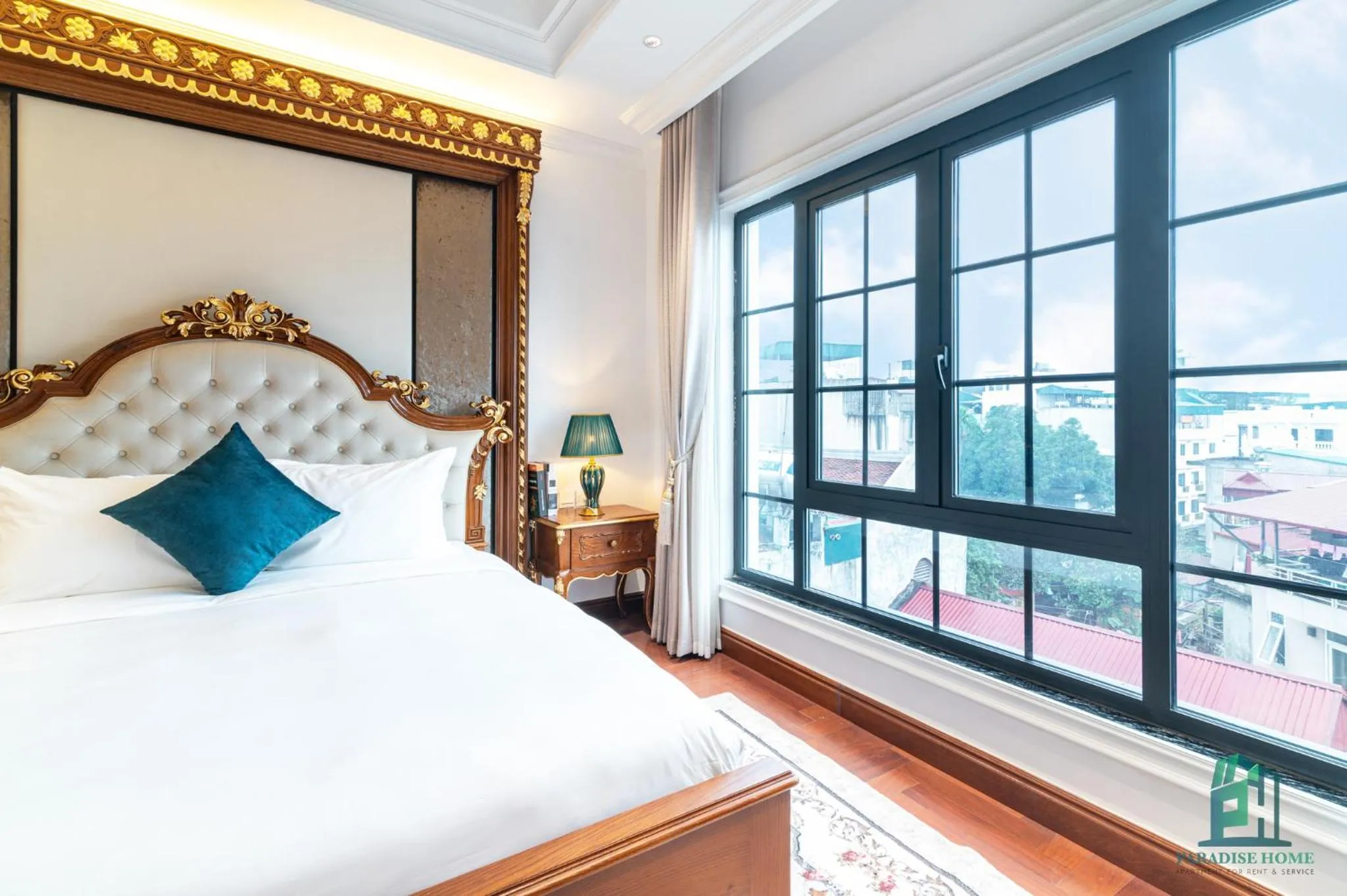 Bed in Luxe Paradise Suite Hotel Trich Sai