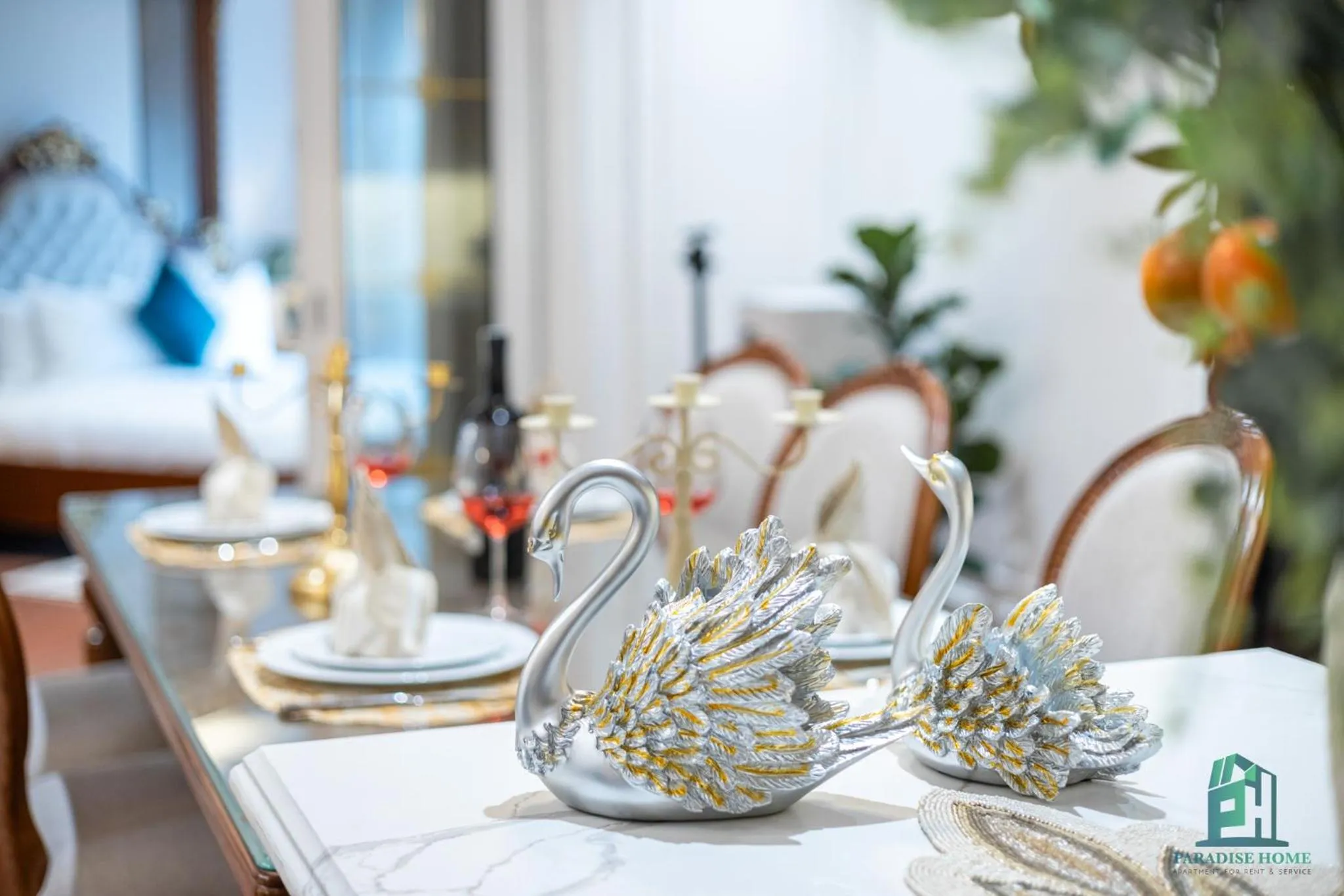 Dining area in Luxe Paradise Suite Hotel Trich Sai