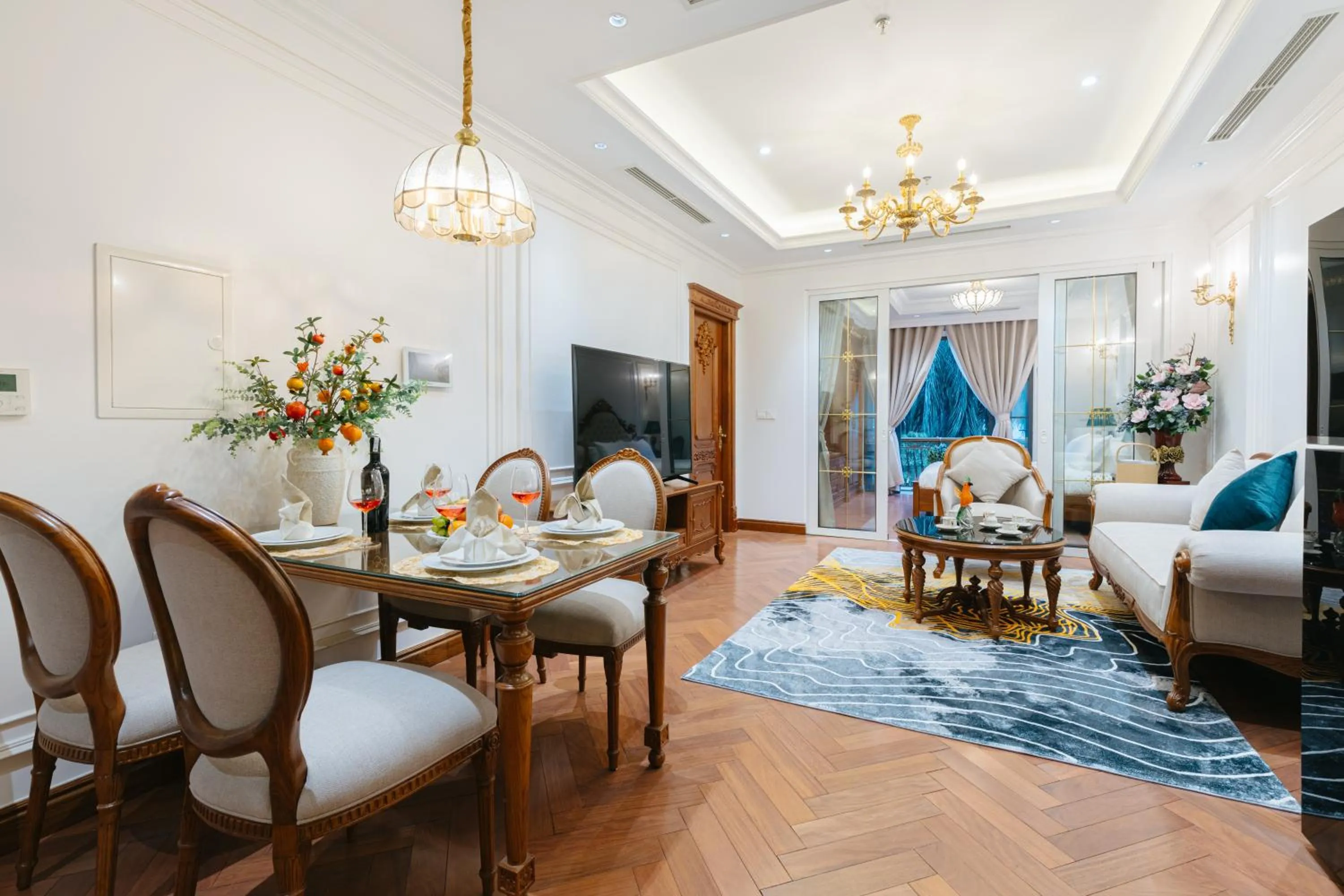 Living room in Luxe Paradise Suite Hotel Trich Sai