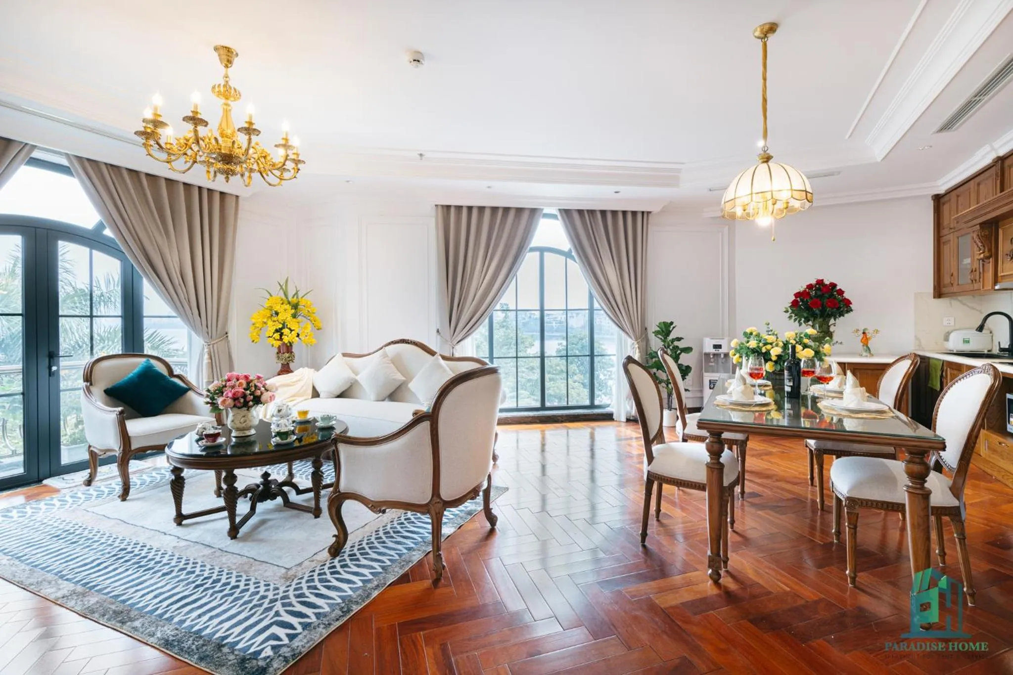 Living room in Luxe Paradise Suite Hotel Trich Sai