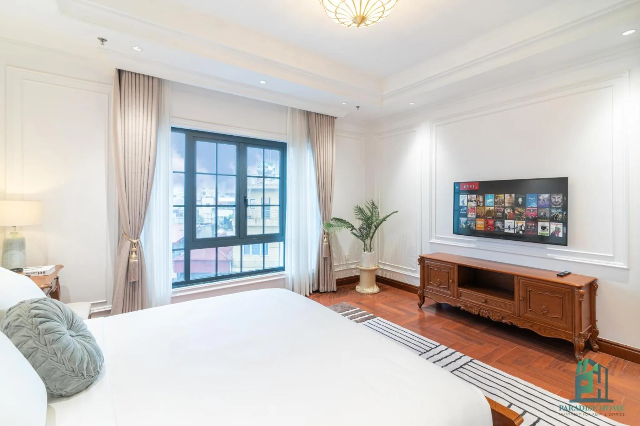 Bed in Luxe Paradise Suite Hotel Trich Sai