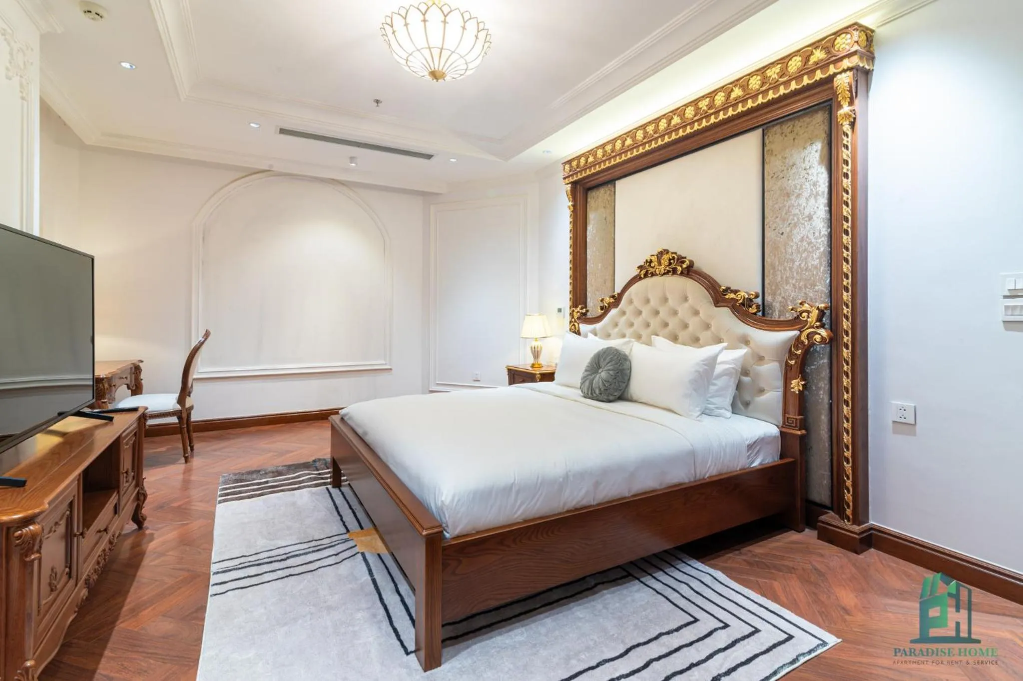 Bed in Luxe Paradise Suite Hotel Trich Sai