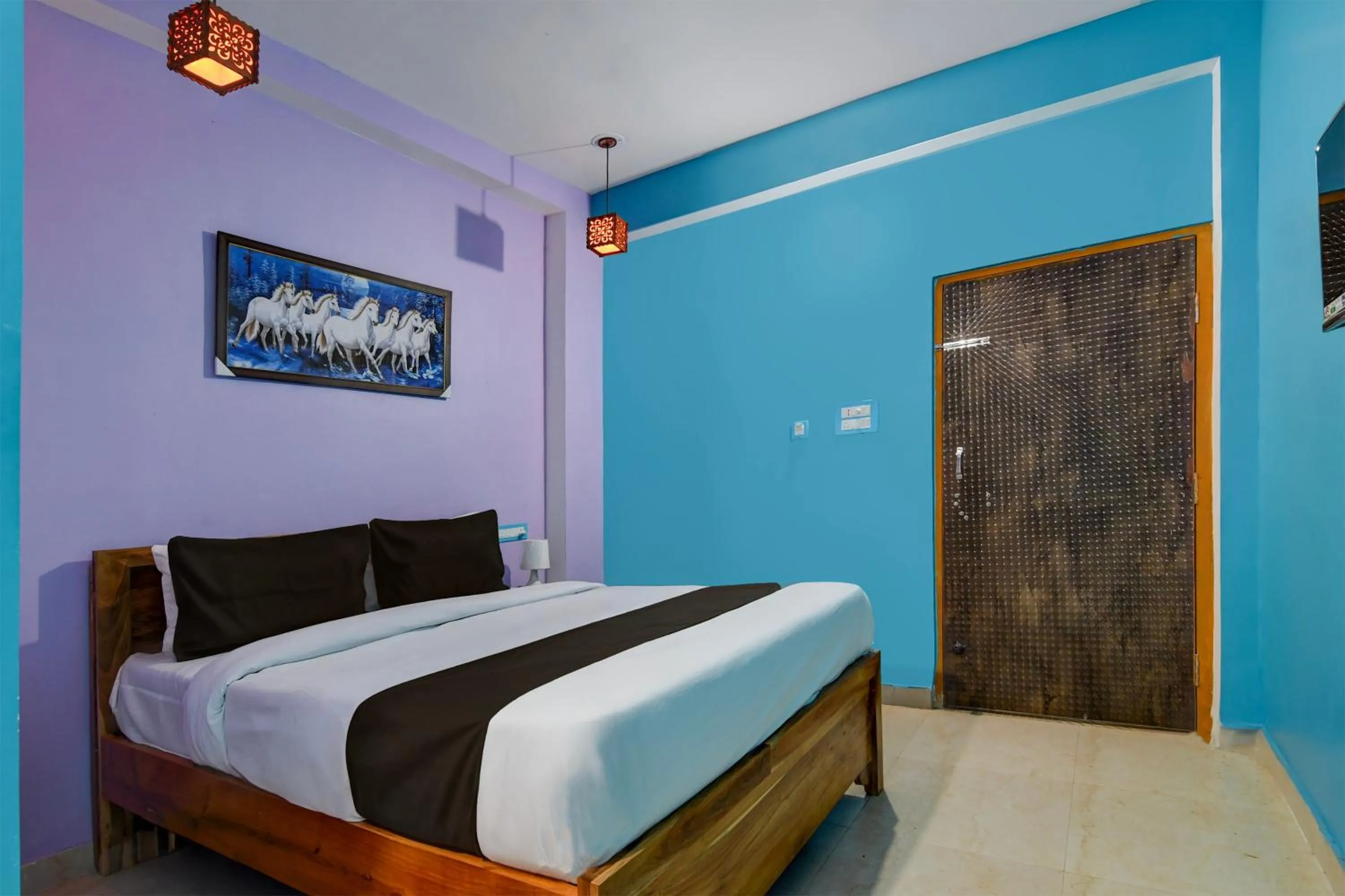 Bedroom, Bed in Hotel O Blue Valley