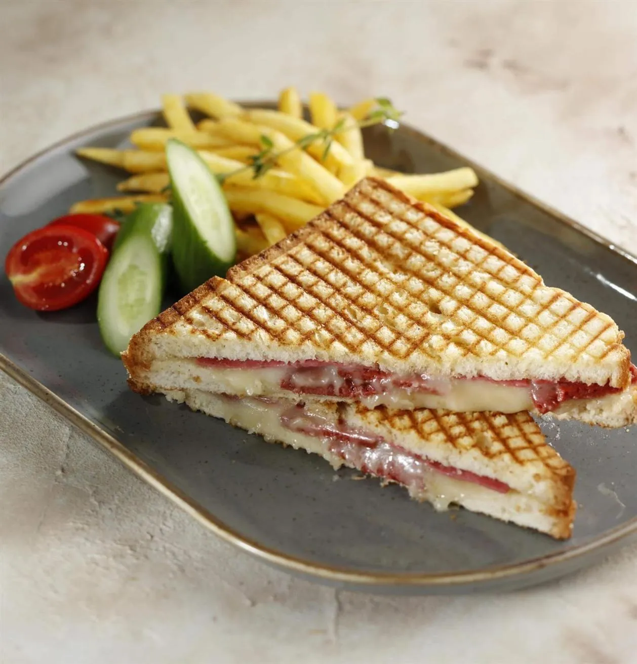 Restaurant/places to eat in ANGRAND HOTEL