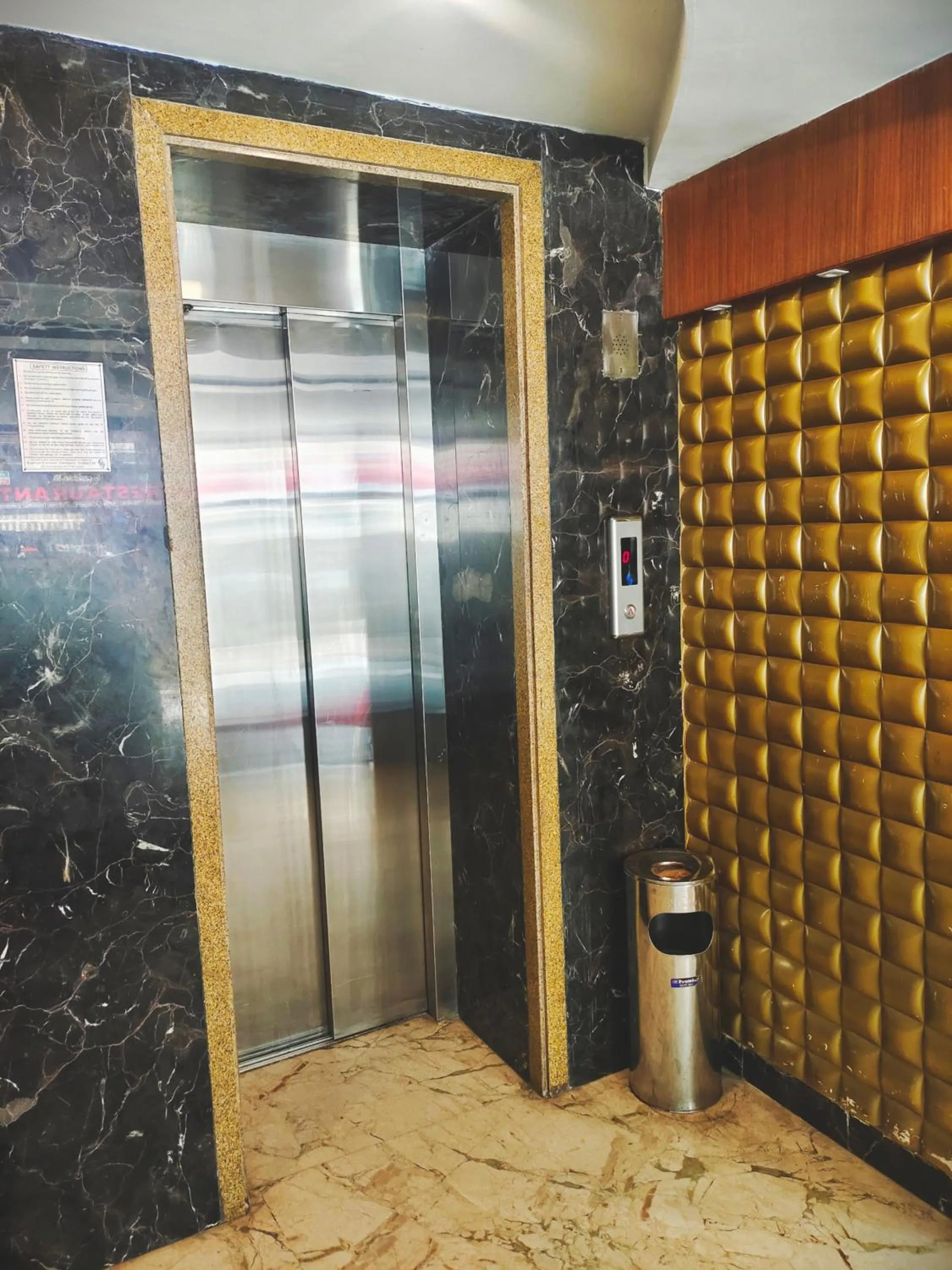 elevator in Santhi Bhavan, Chennai Central