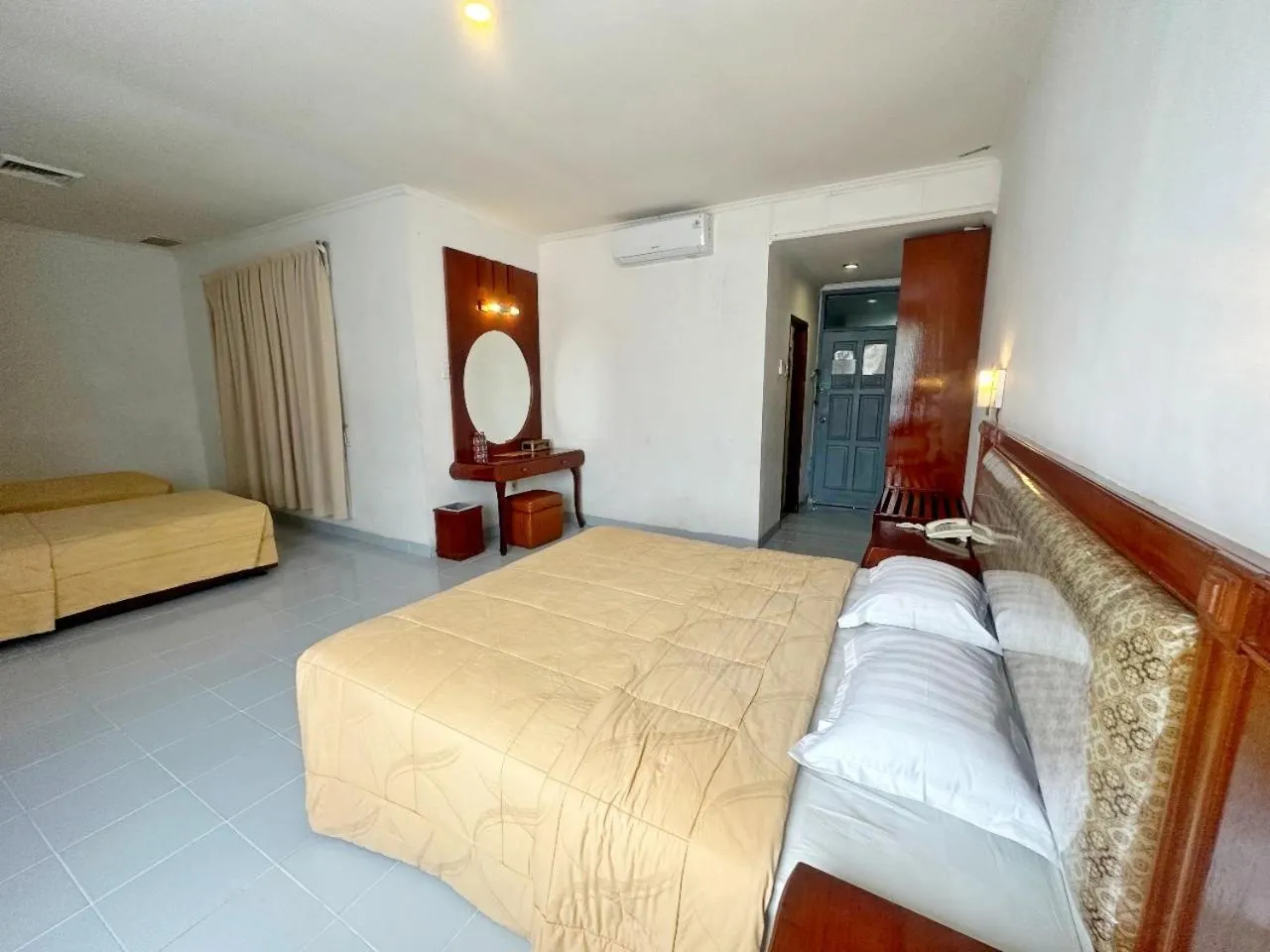 Bed in Hotel Wisata Indah Sibolga