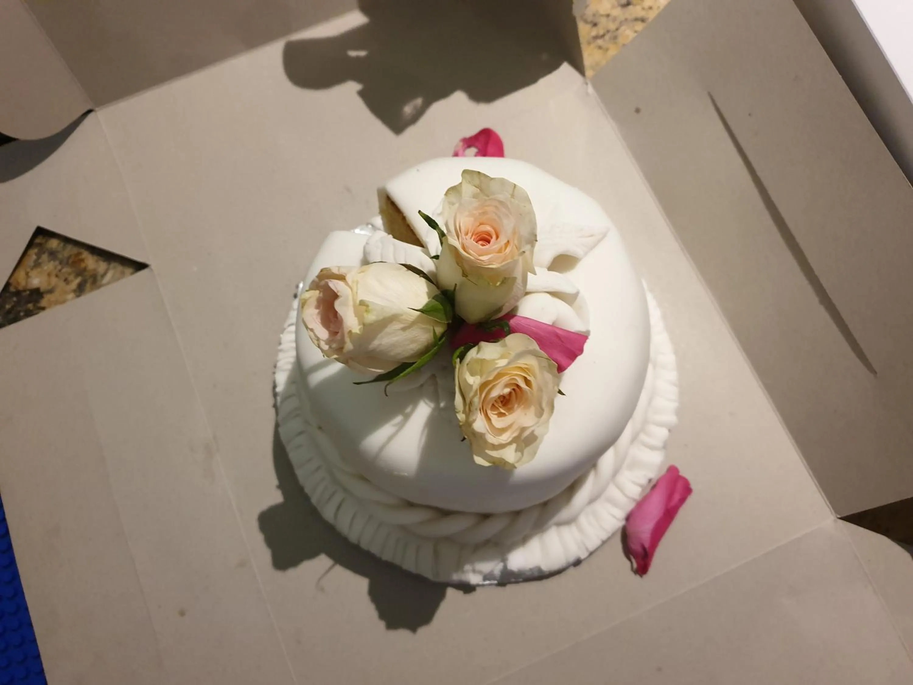 Food in The Ridge Residence