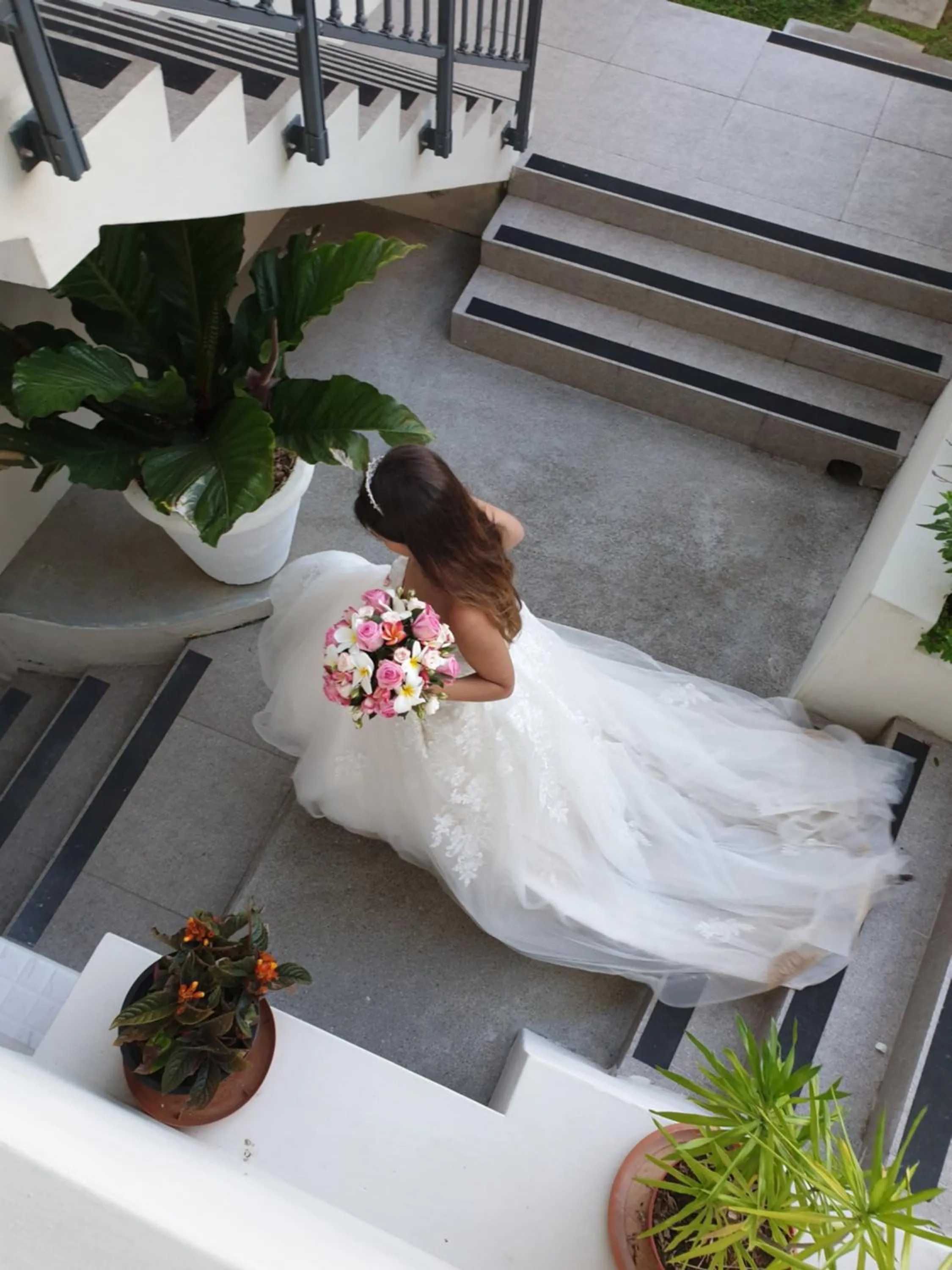 People in The Ridge Residence