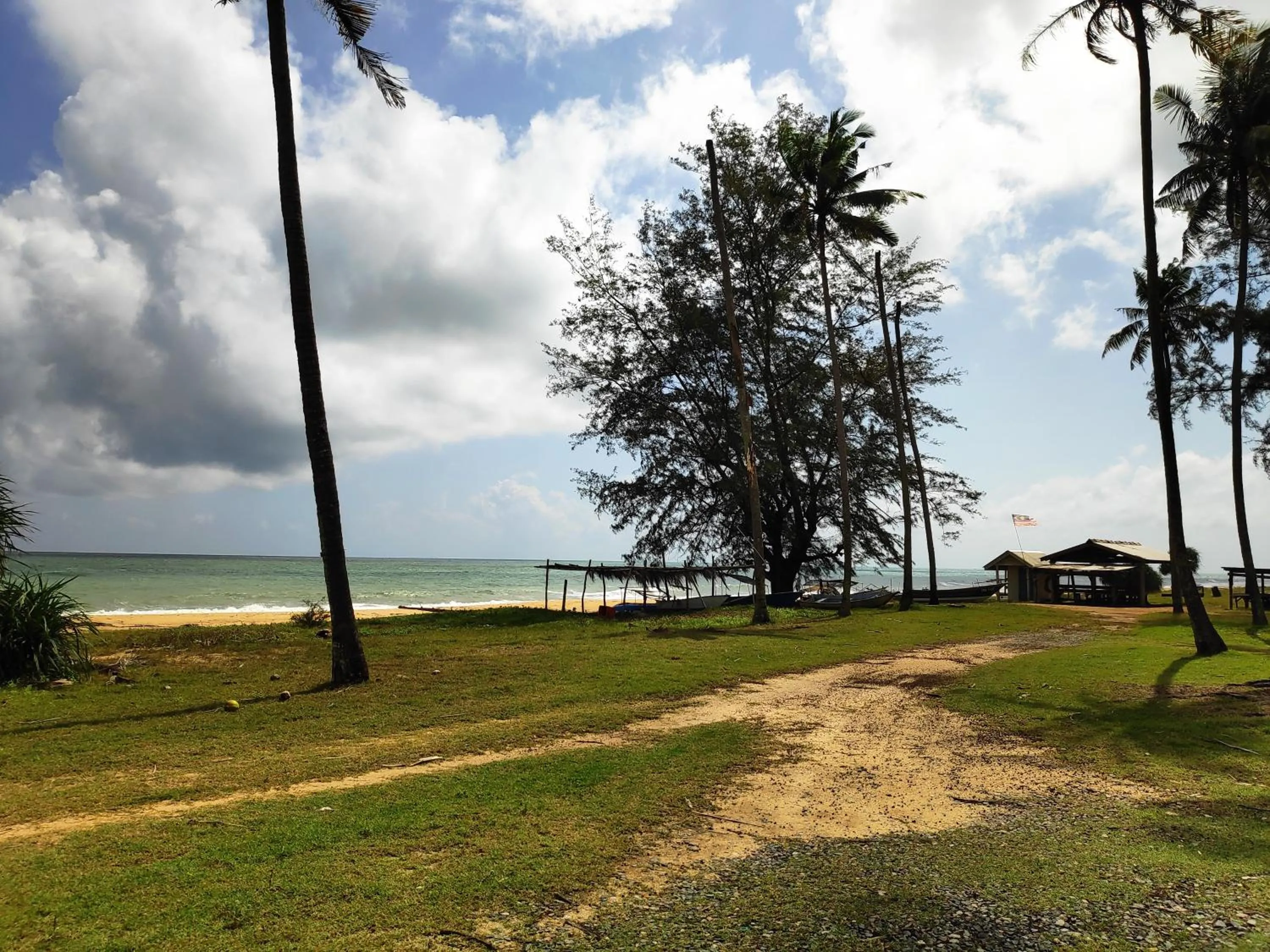 Neighbourhood in Semarak Beach Inn