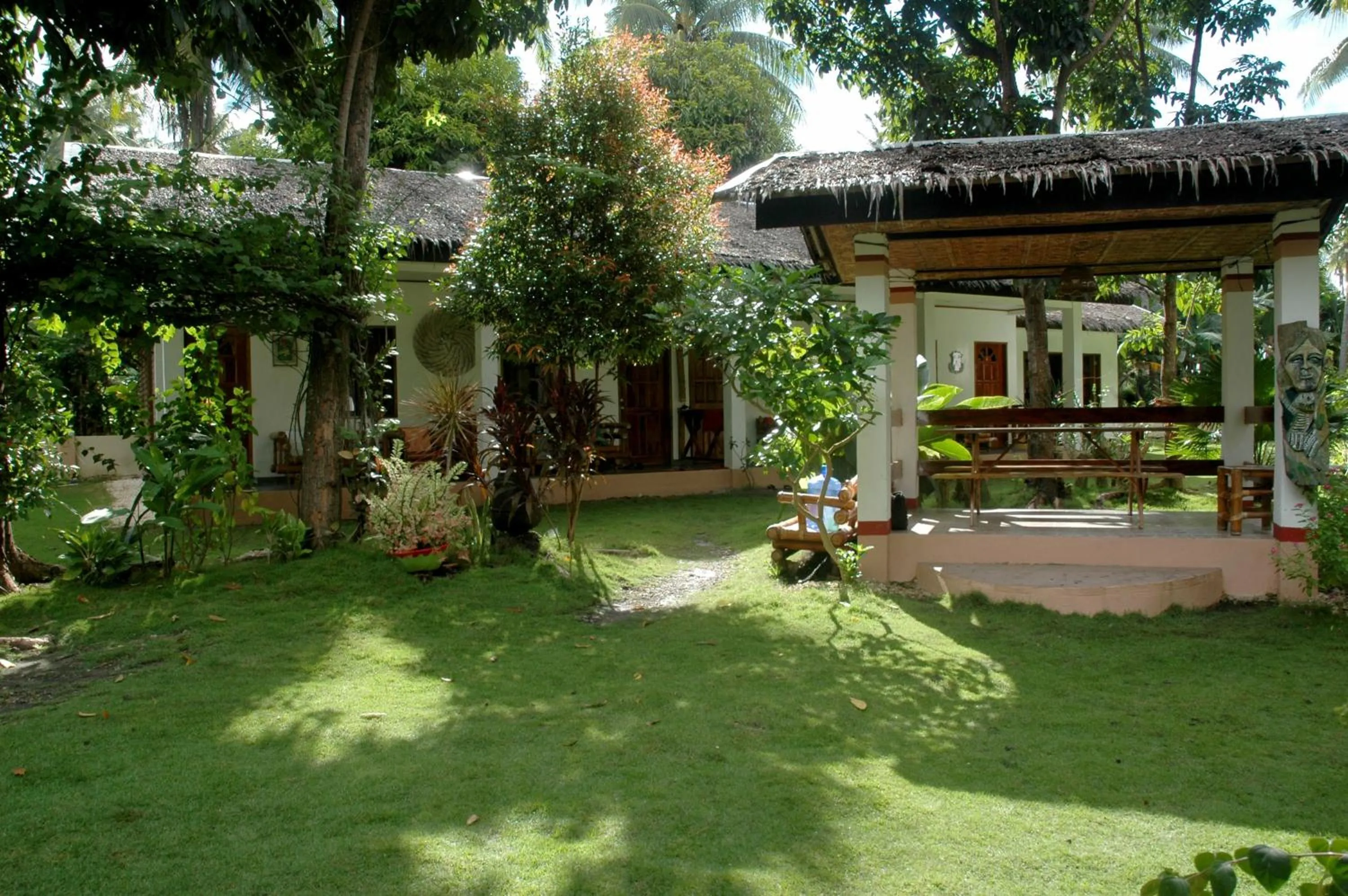 Garden in Neptune Diving Resort Santander