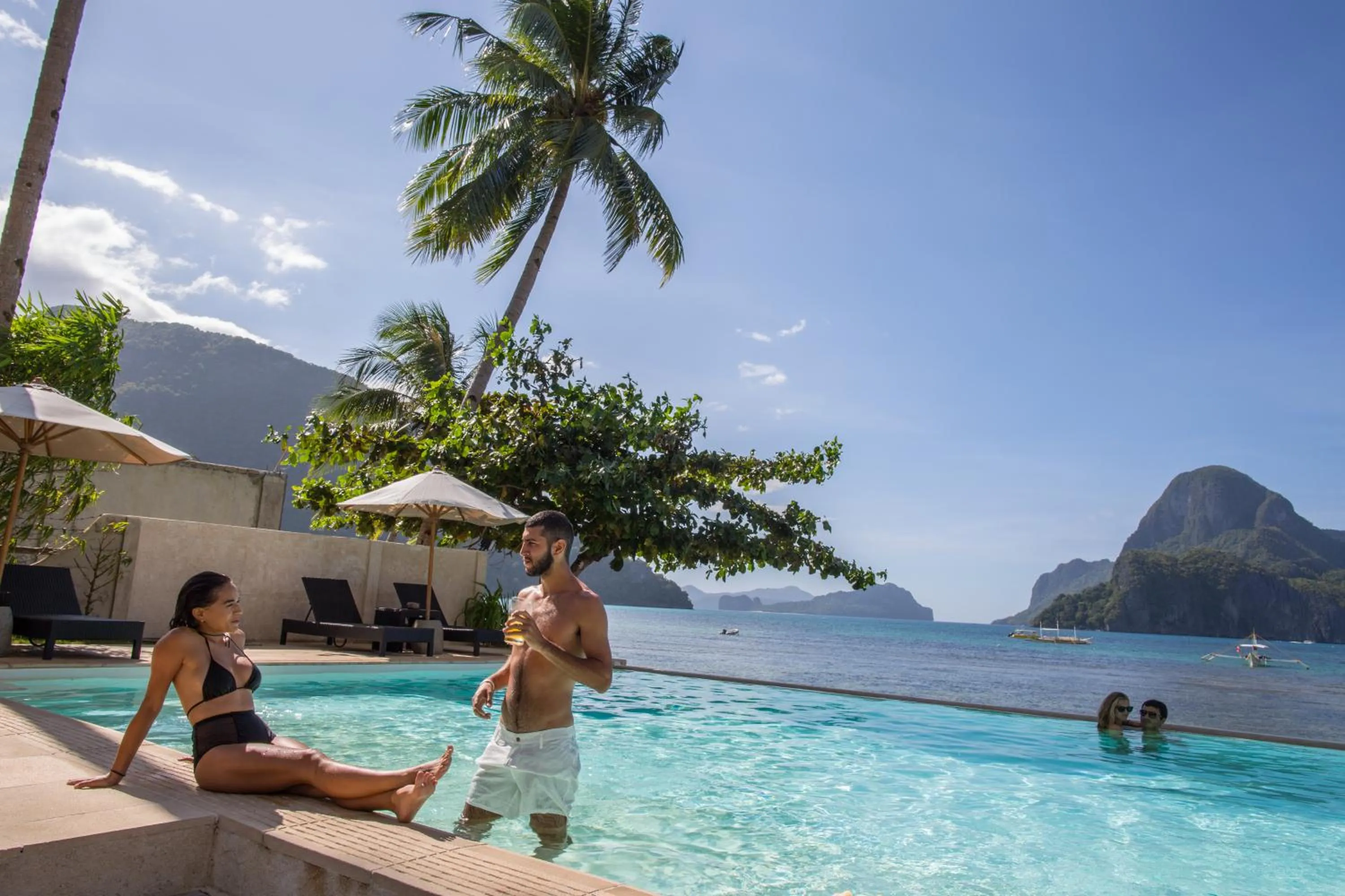 Swimming pool in Cadlao Resort and Restaurant