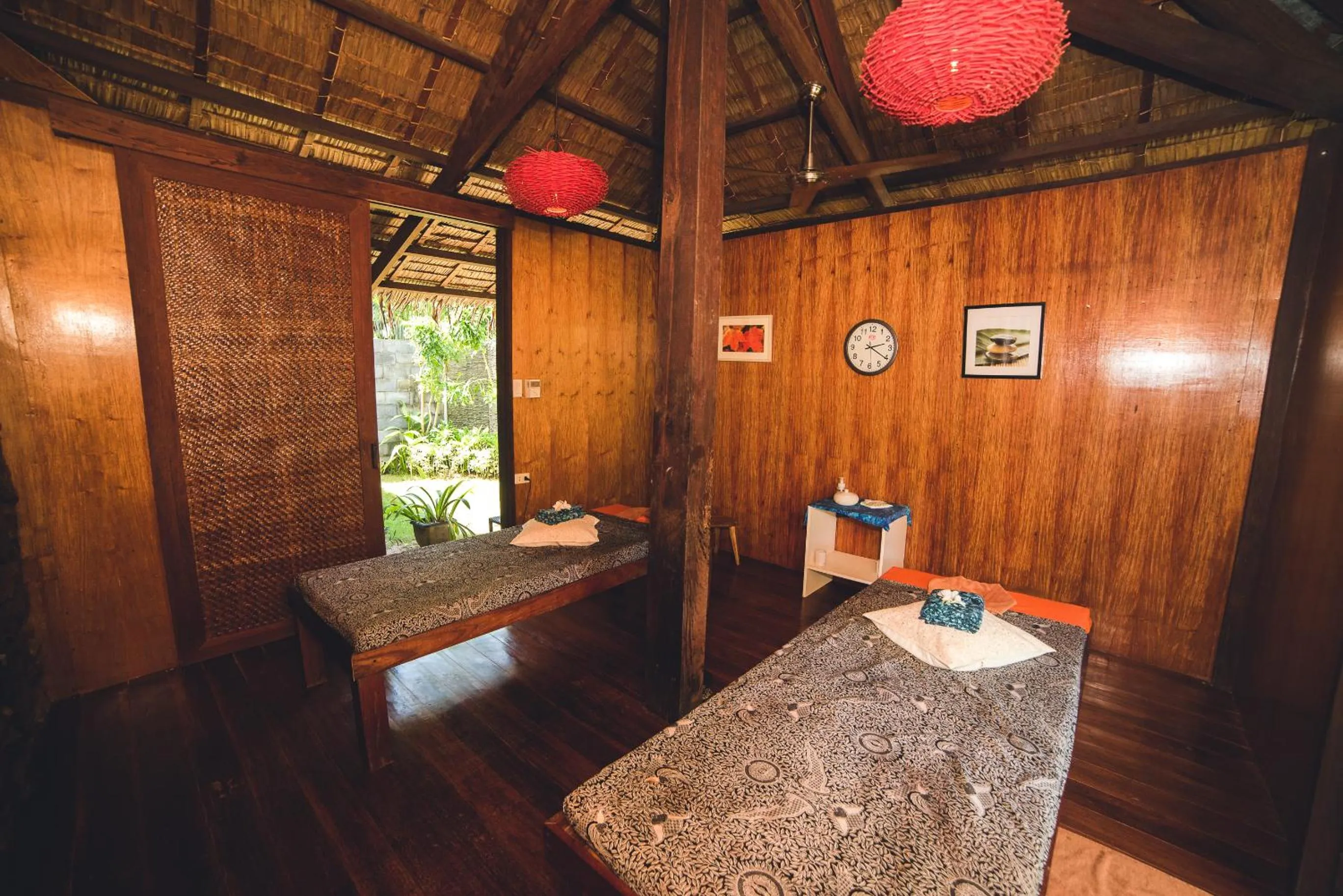 Cadlao Resort and Restaurant