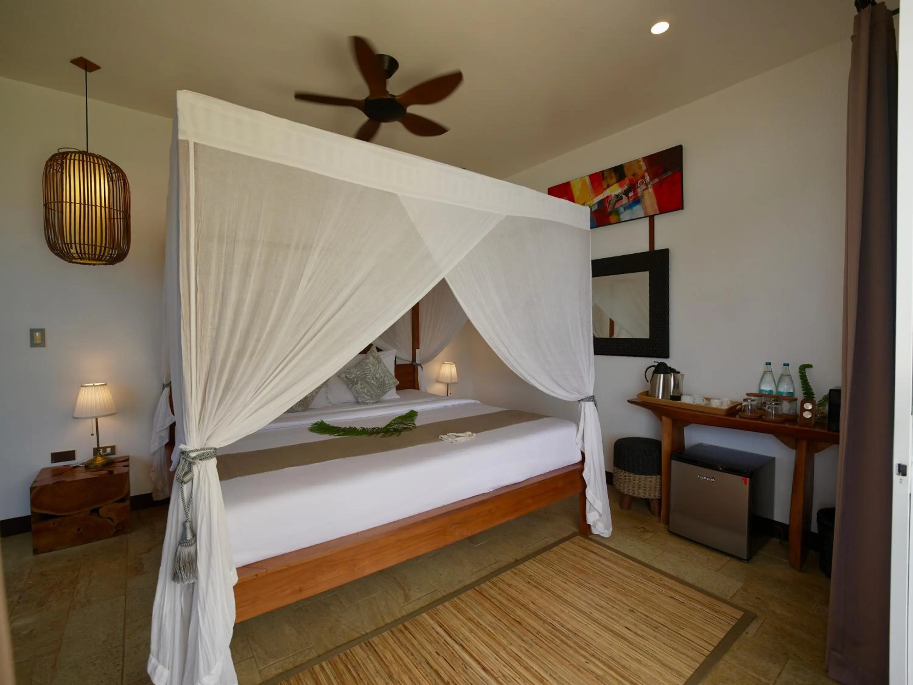 Bed in Cadlao Resort and Restaurant