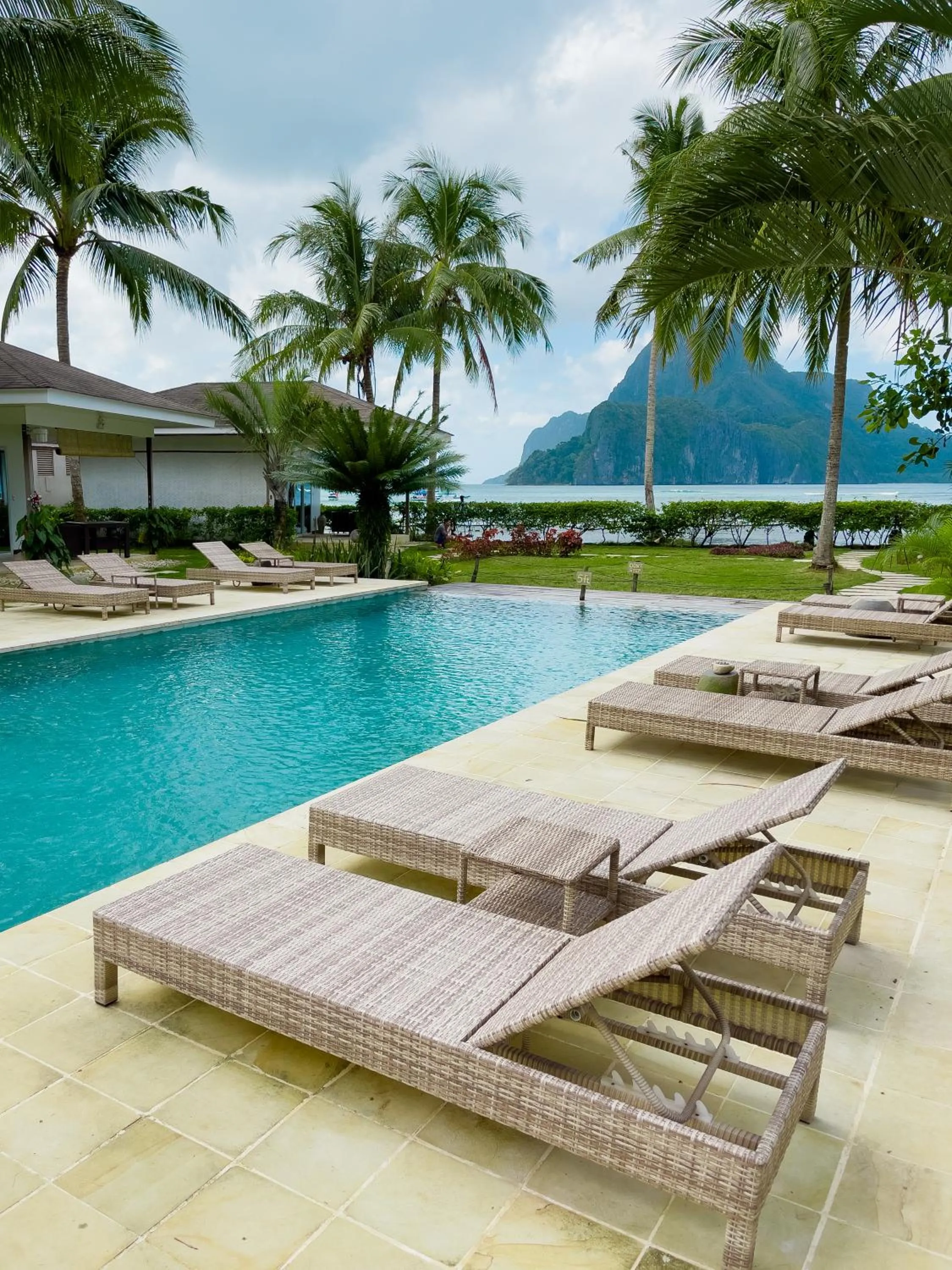 Mountain view in Cadlao Resort and Restaurant