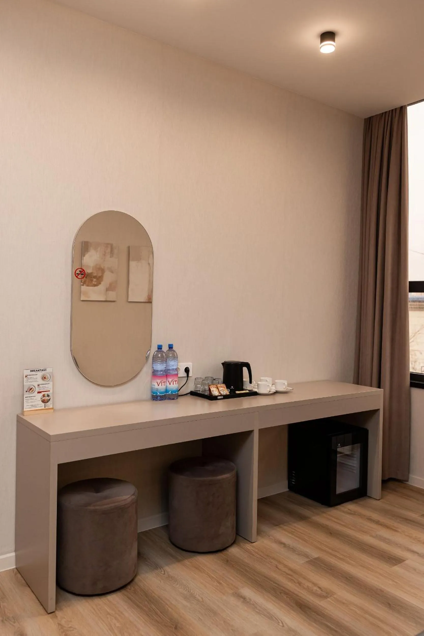 Coffee/tea facilities in Aston Hotel