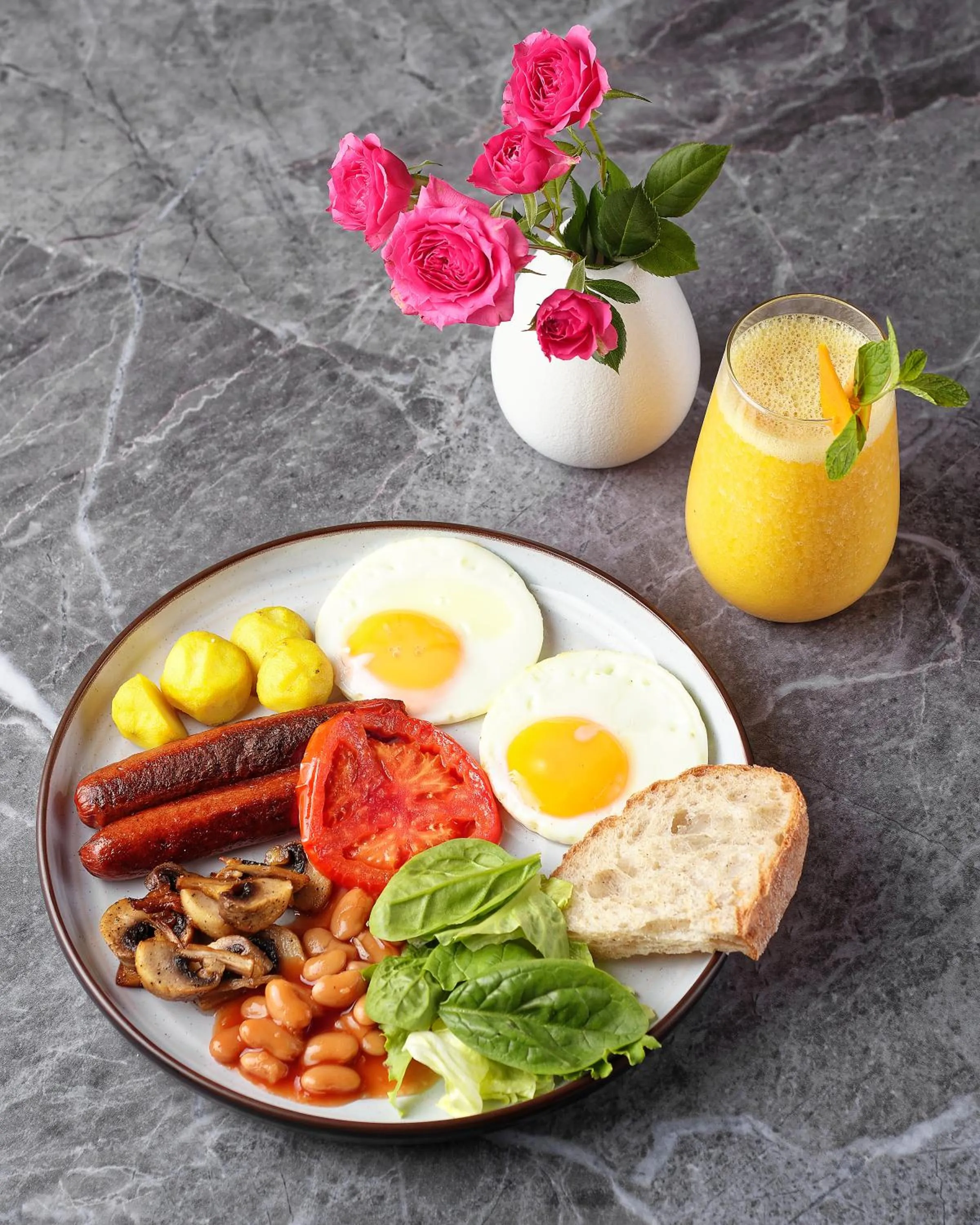 Breakfast in Aston Hotel