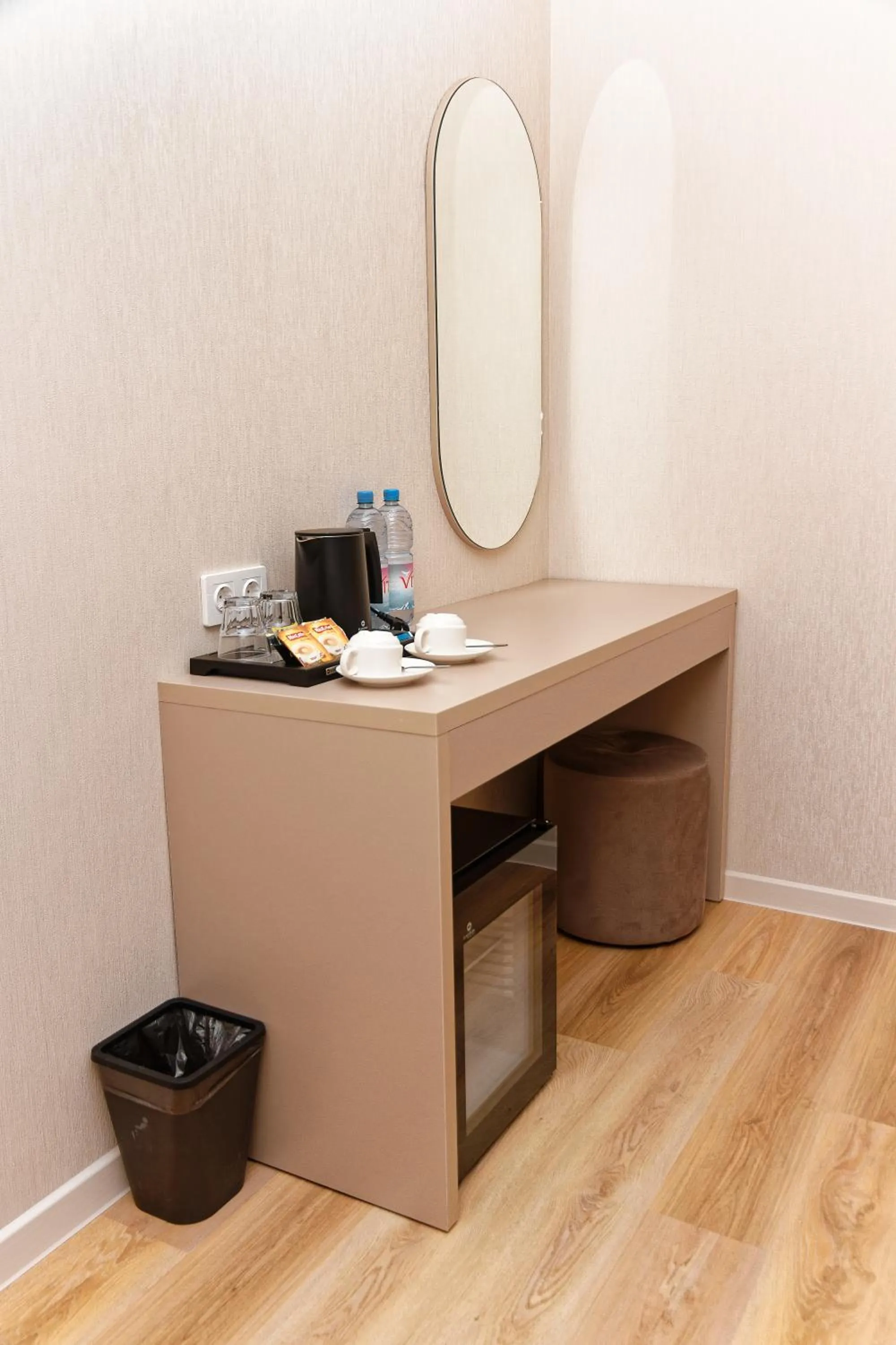 hair dresser in Aston Hotel