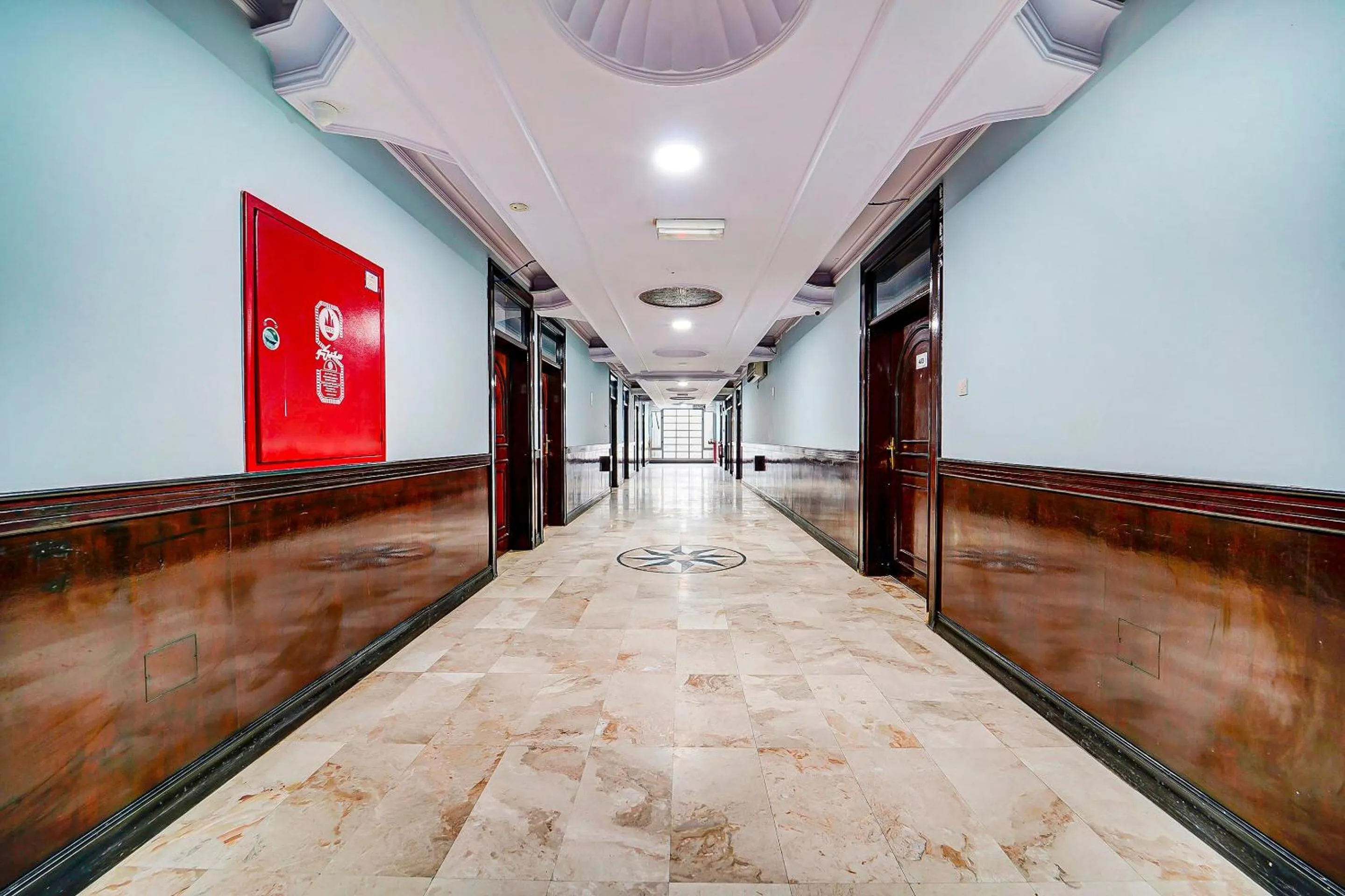 Lobby or reception in OYO 120 Concord International Hotel