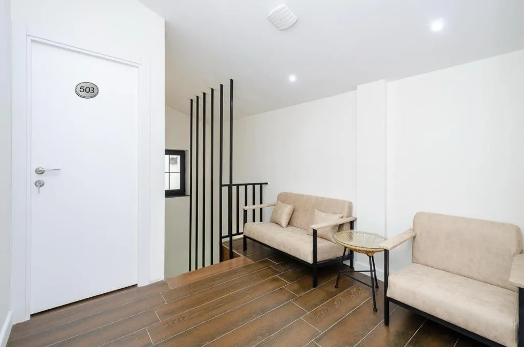 Living room in Latorre Hotel