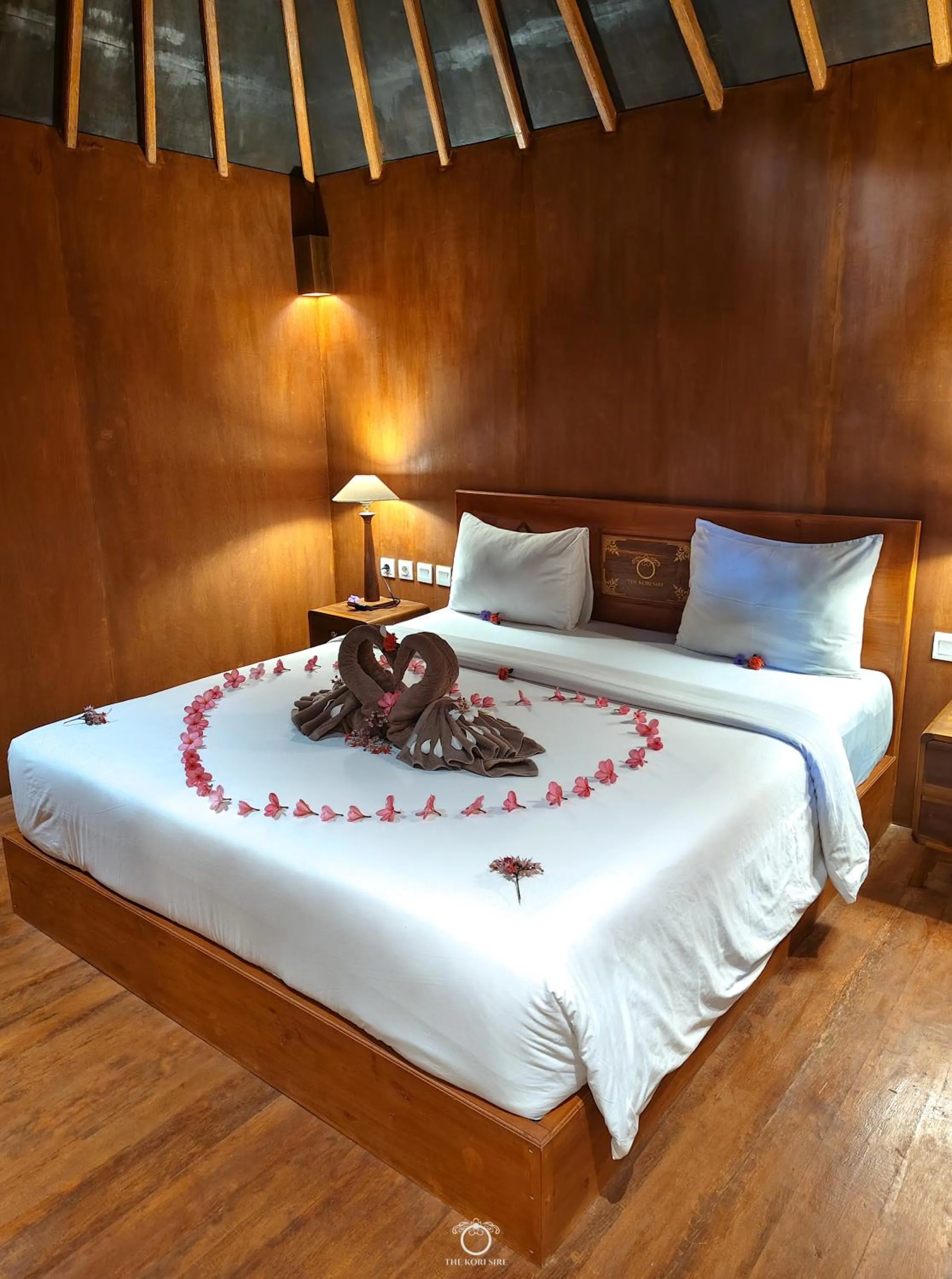 Bedroom, Bed in The Kori Sire