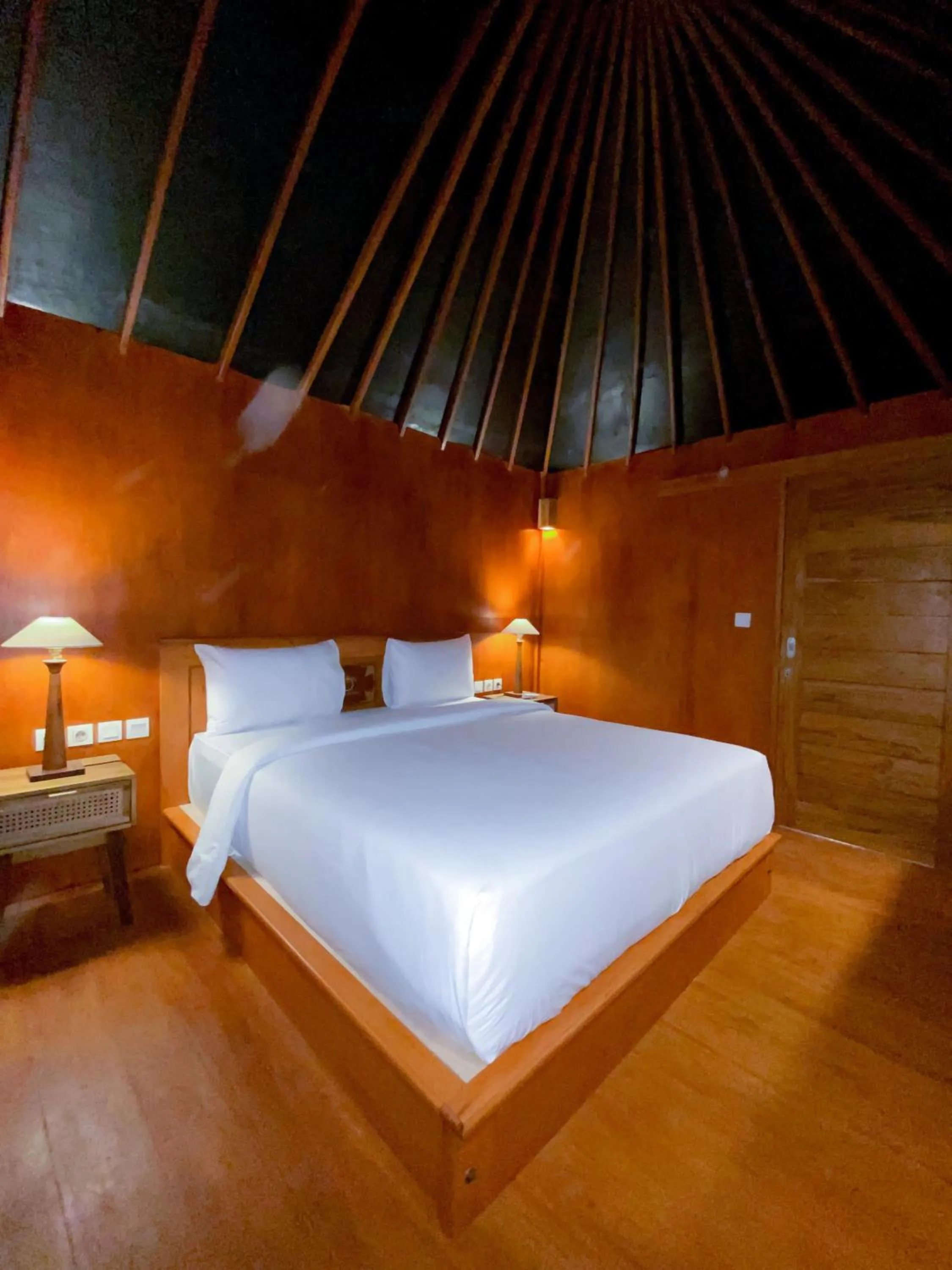 Bedroom, Bed in The Kori Sire