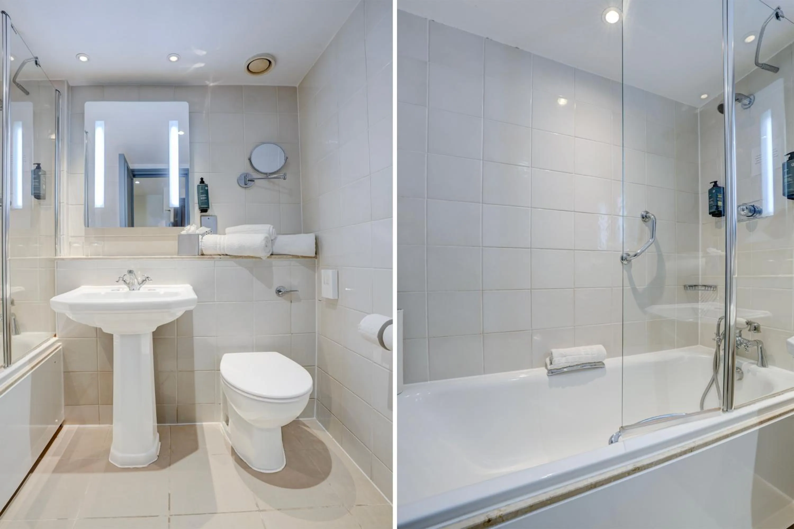 Bathroom in Sunday London Staines-upon-Thames Heathrow T5