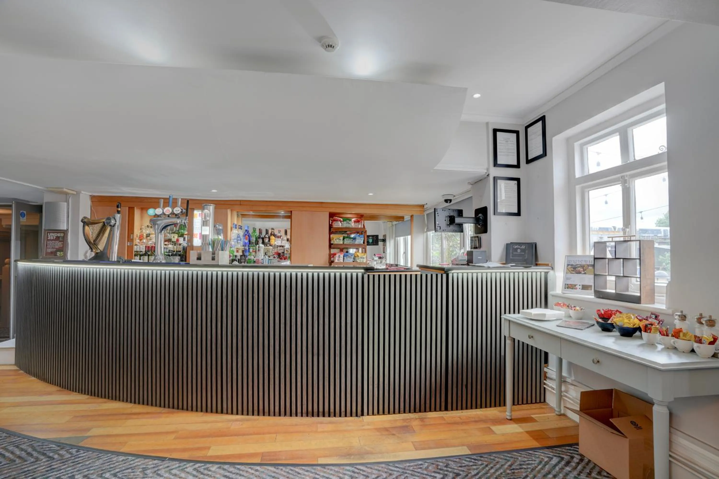 Lobby or reception in Sunday London Staines-upon-Thames Heathrow T5