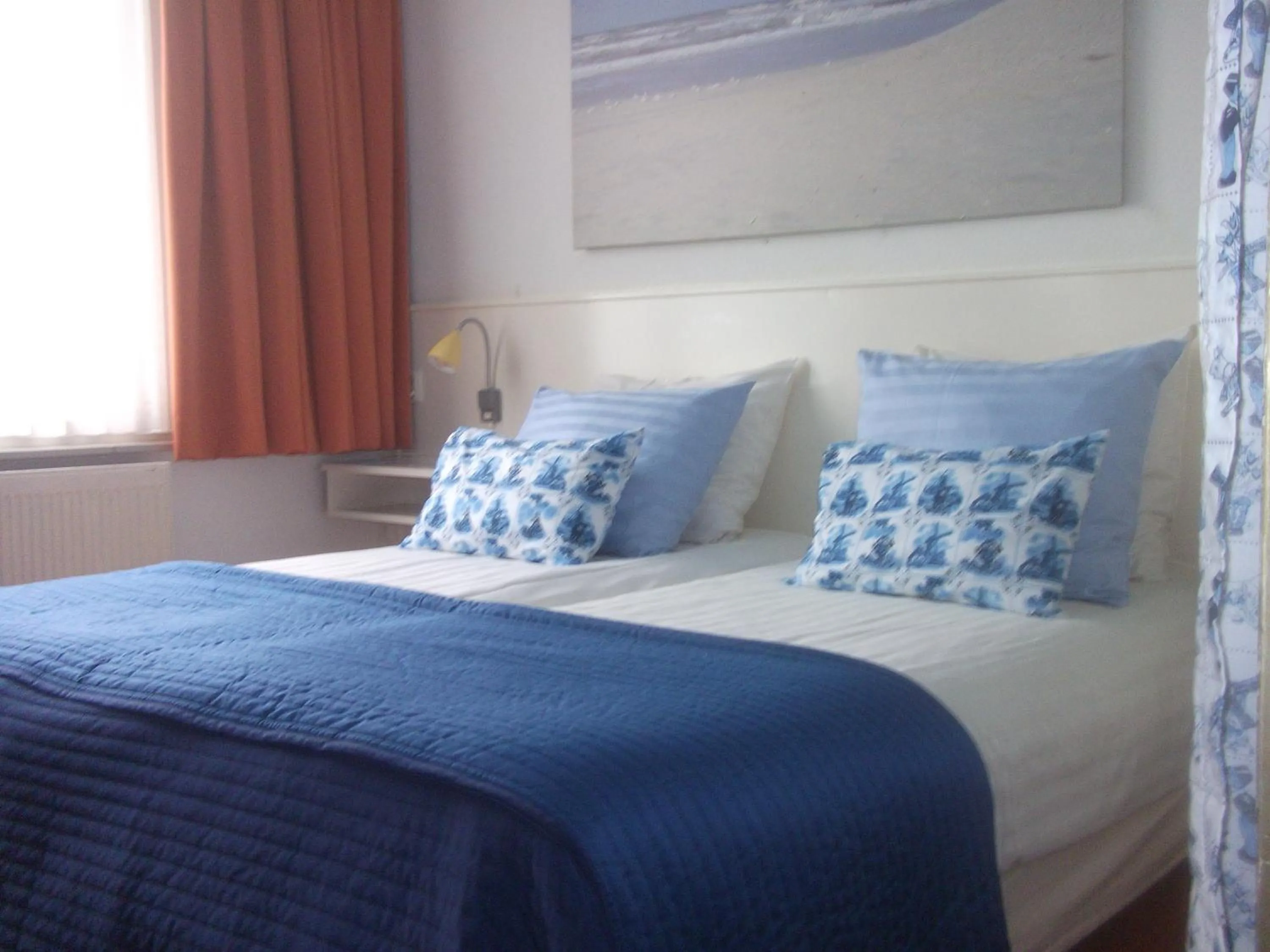 Bed in Hotel Hoogland Zandvoort aan Zee