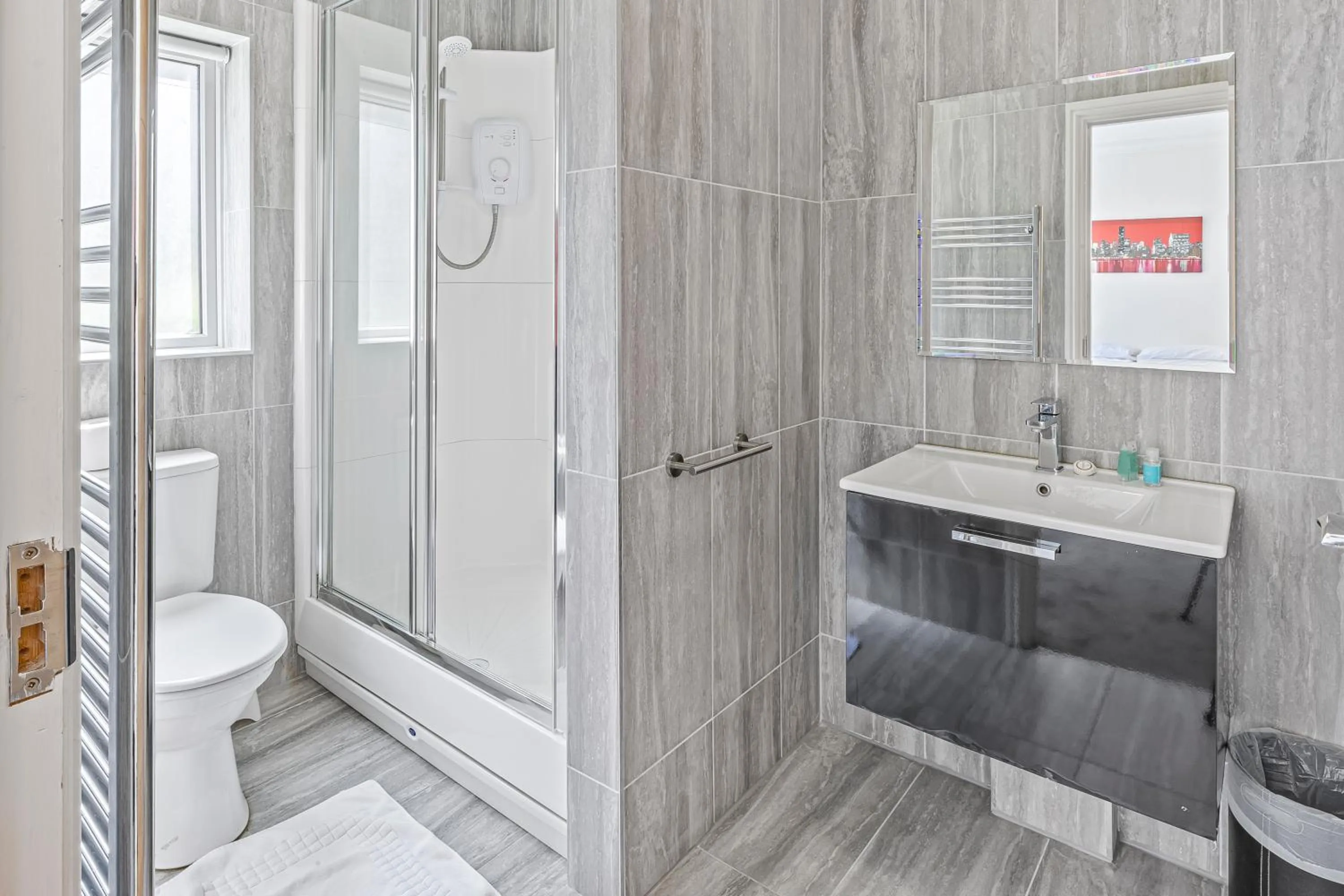 Property building in Heatherbank Guest House