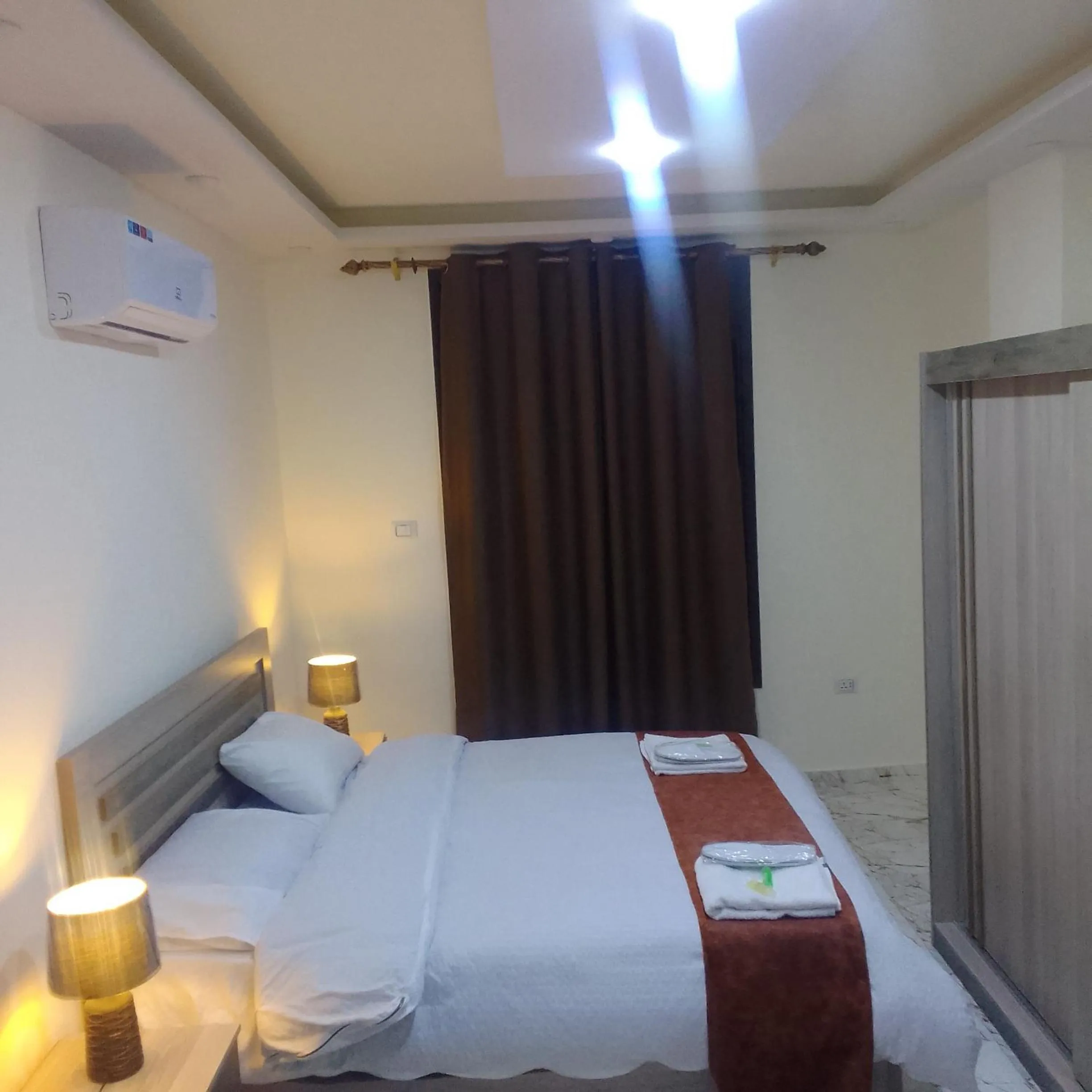 Bed in Dream Hotel jerash