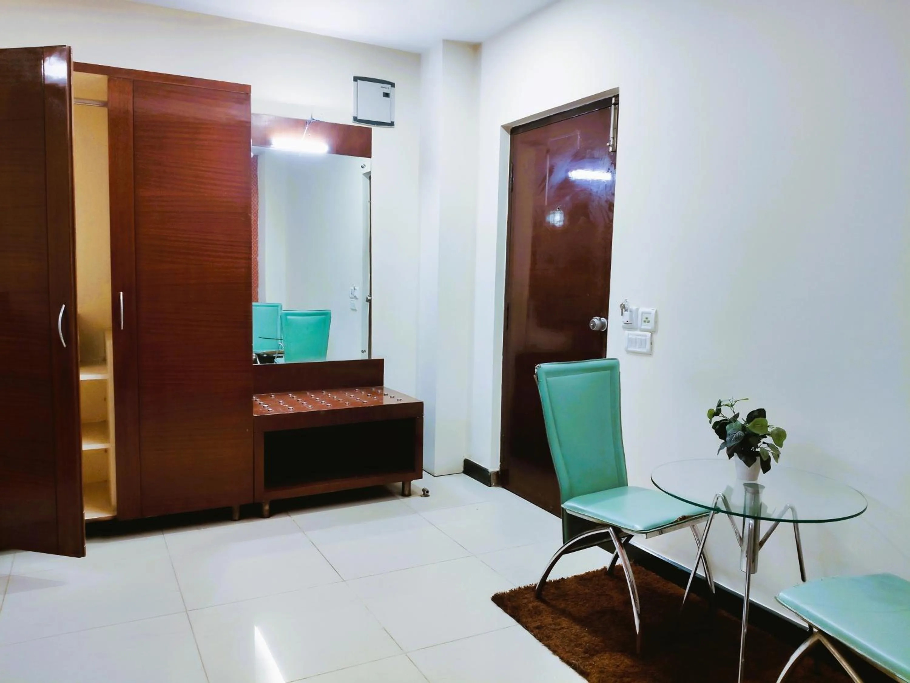 Athasri Hotel Infantry Road