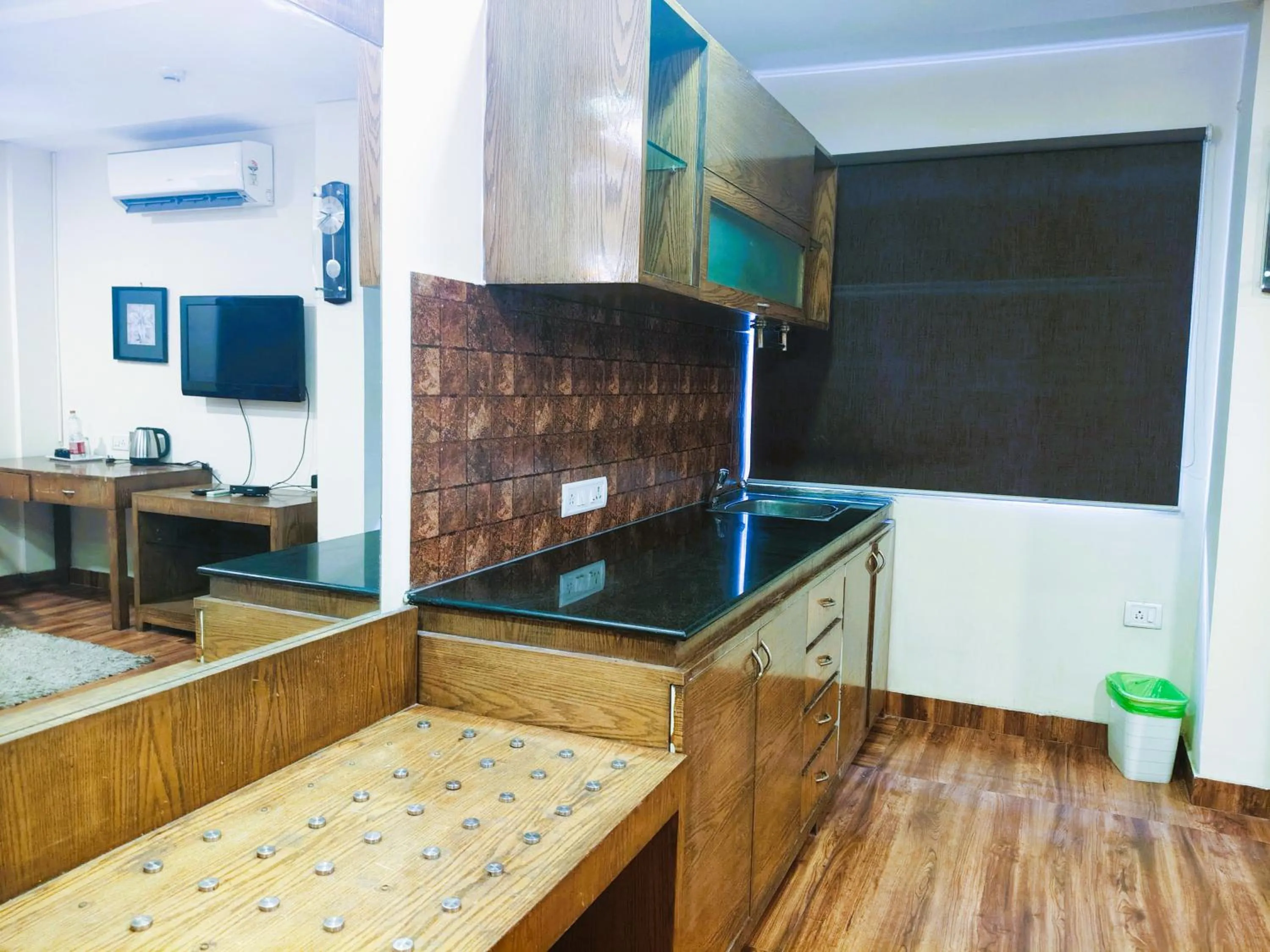 Athasri Hotel Infantry Road