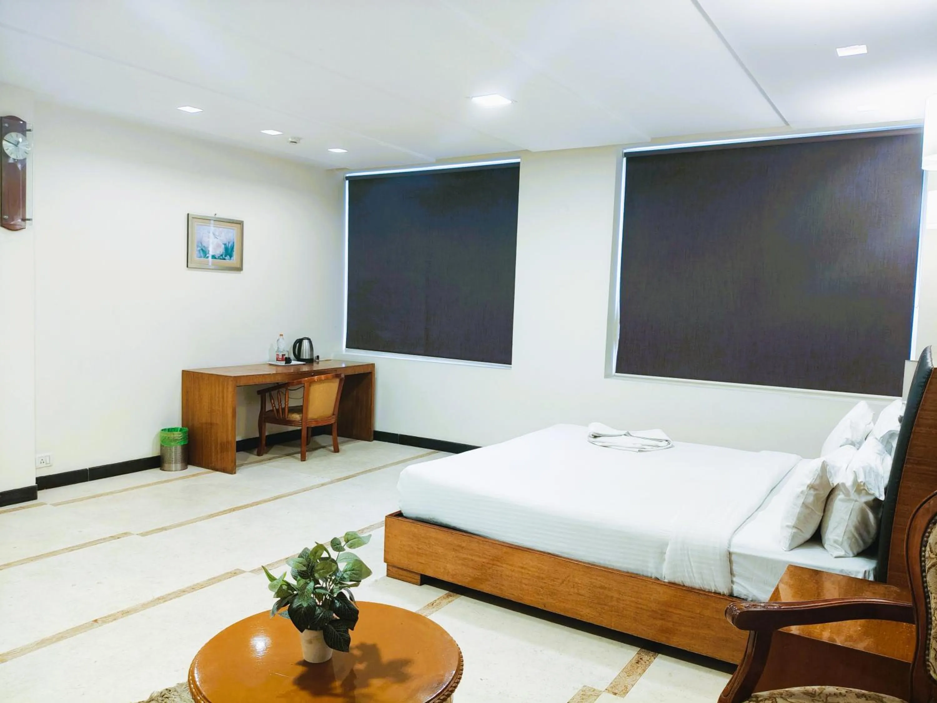 Bed in Athasri Hotel Infantry Road