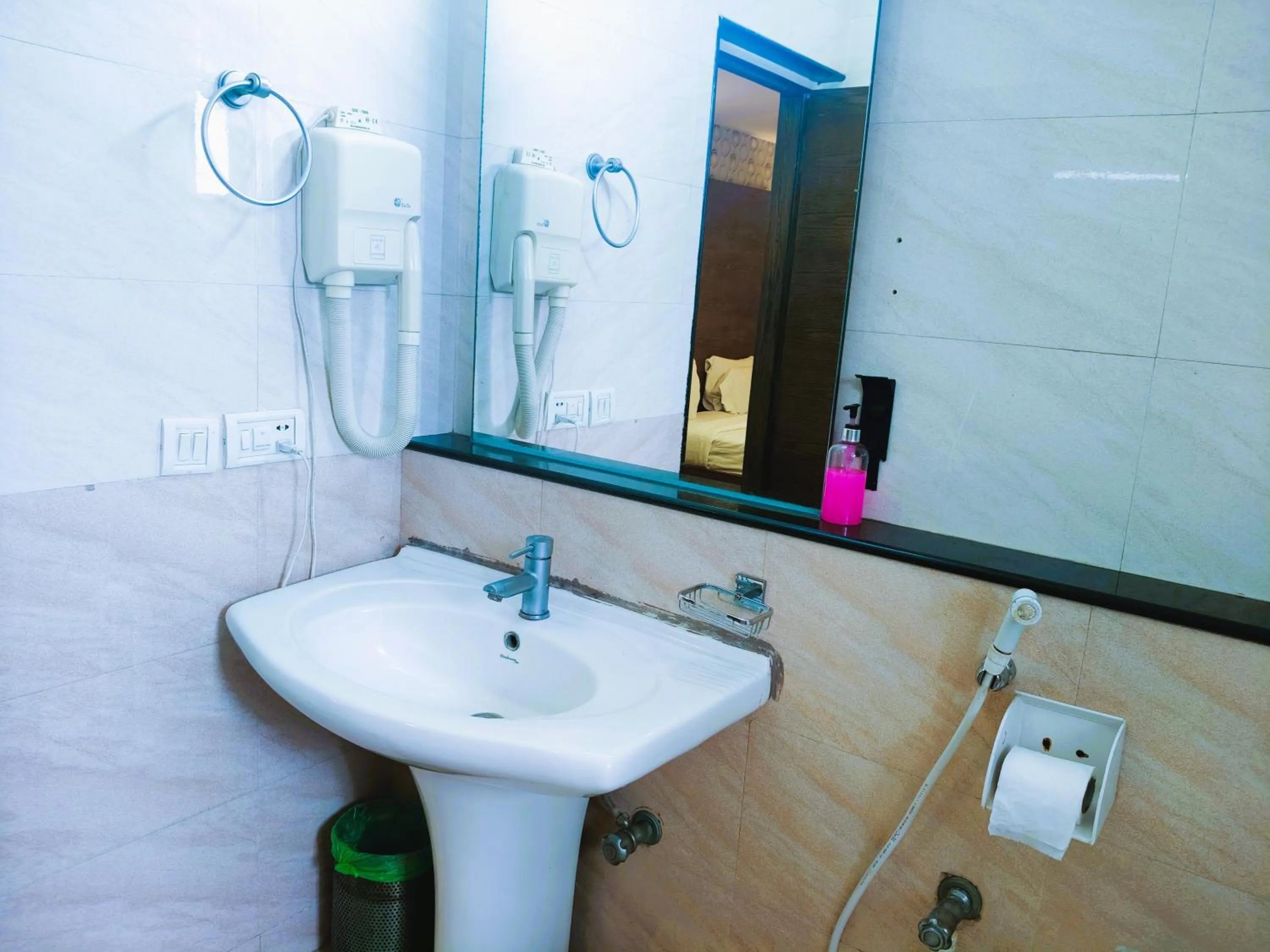 Athasri Hotel Infantry Road