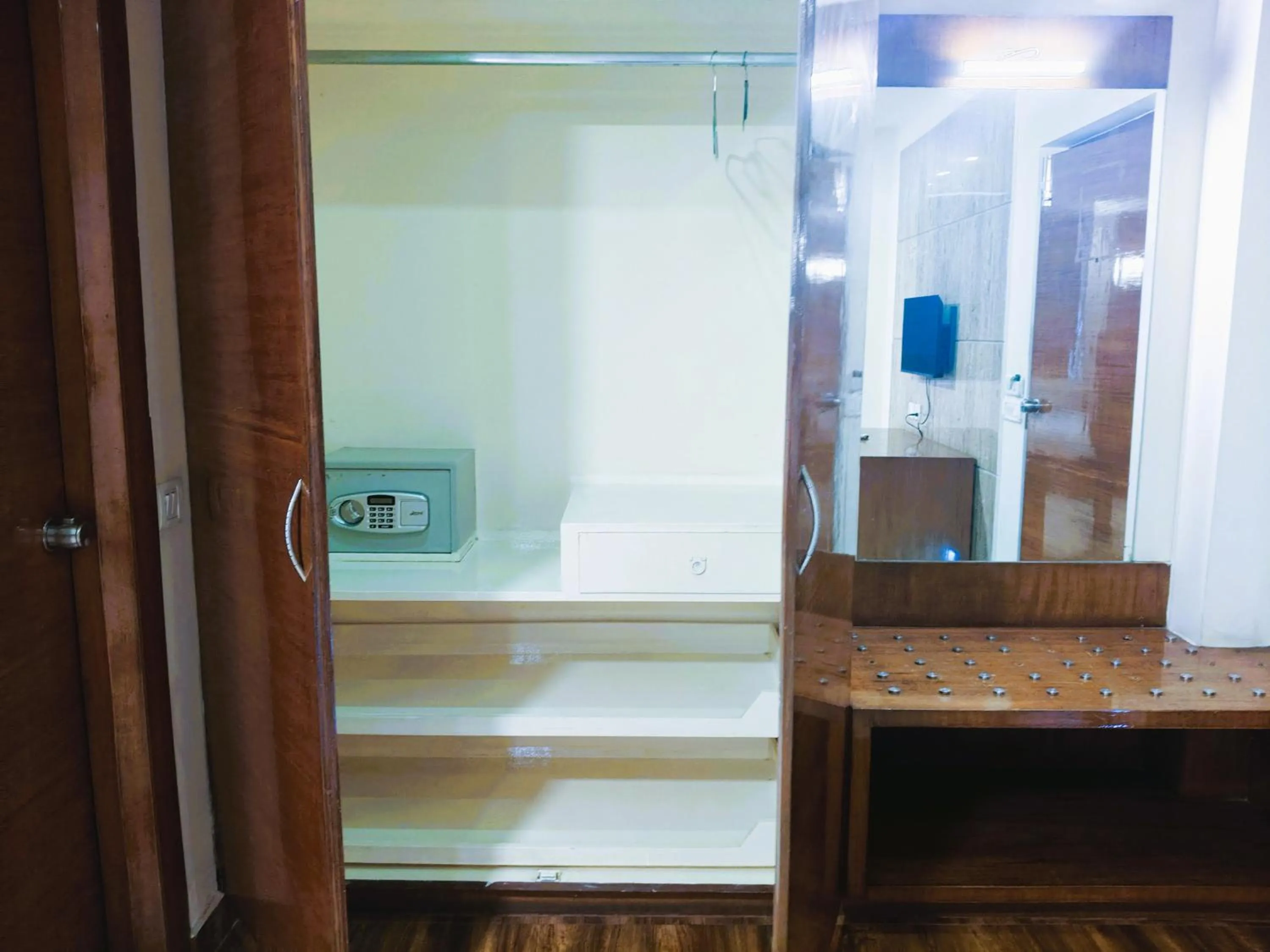 Athasri Hotel Infantry Road