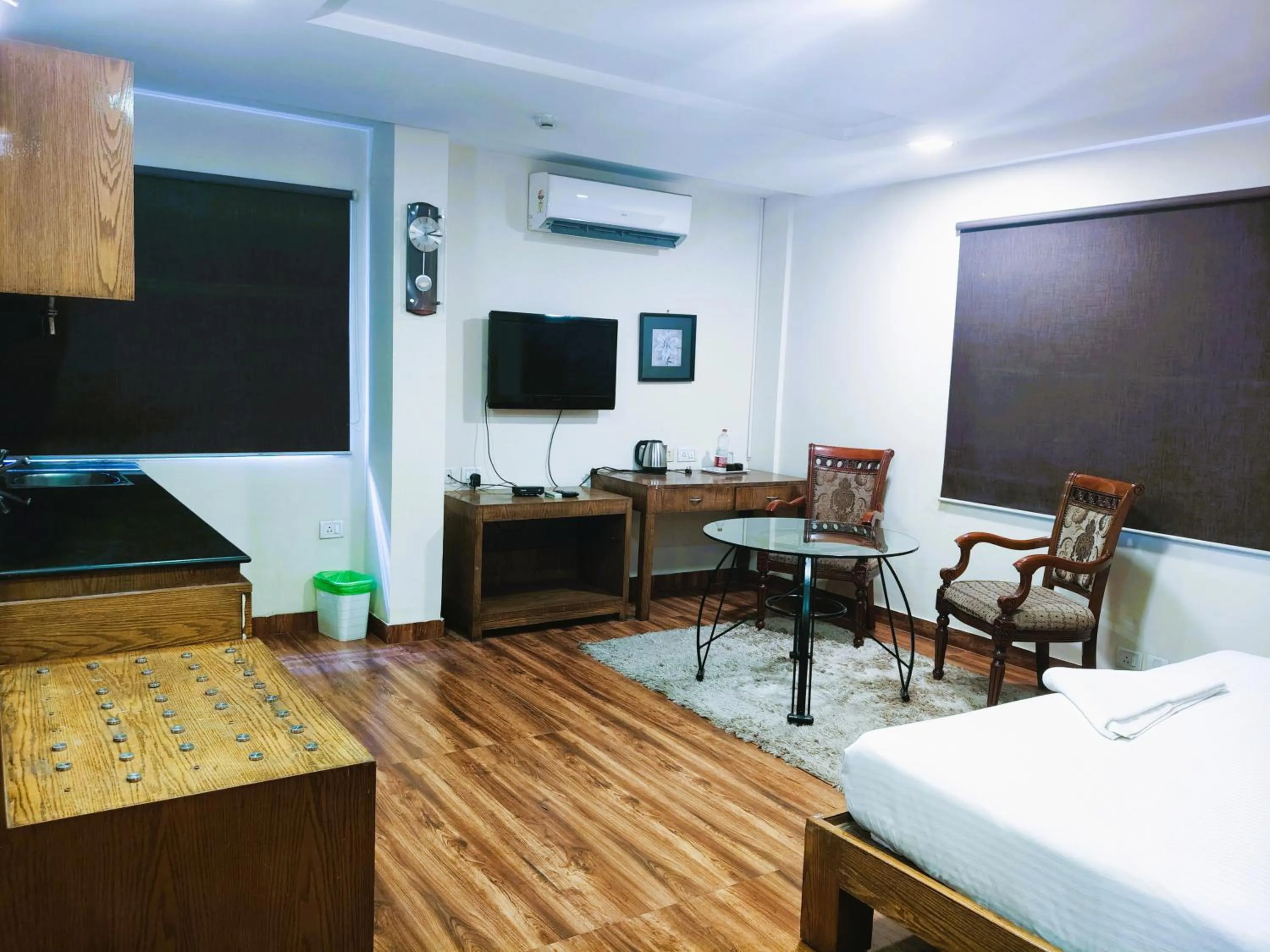 Athasri Hotel Infantry Road