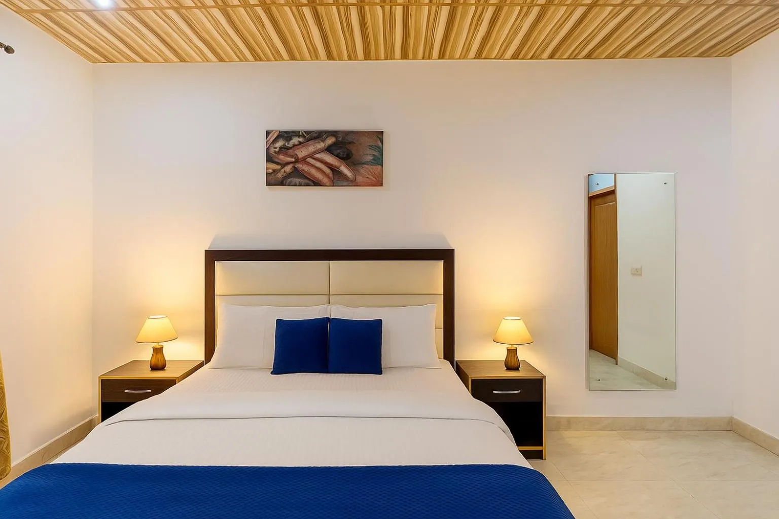 Bed in Hotel Shiva Lake - Near Mussoorie Lake