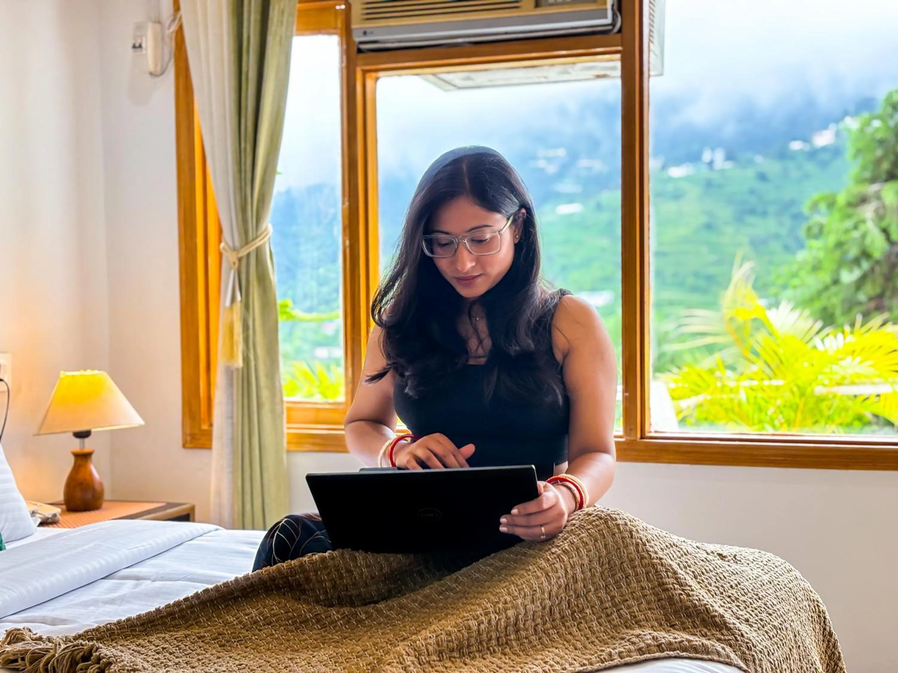 Bed in Hotel Shiva Lake - Near Mussoorie Lake