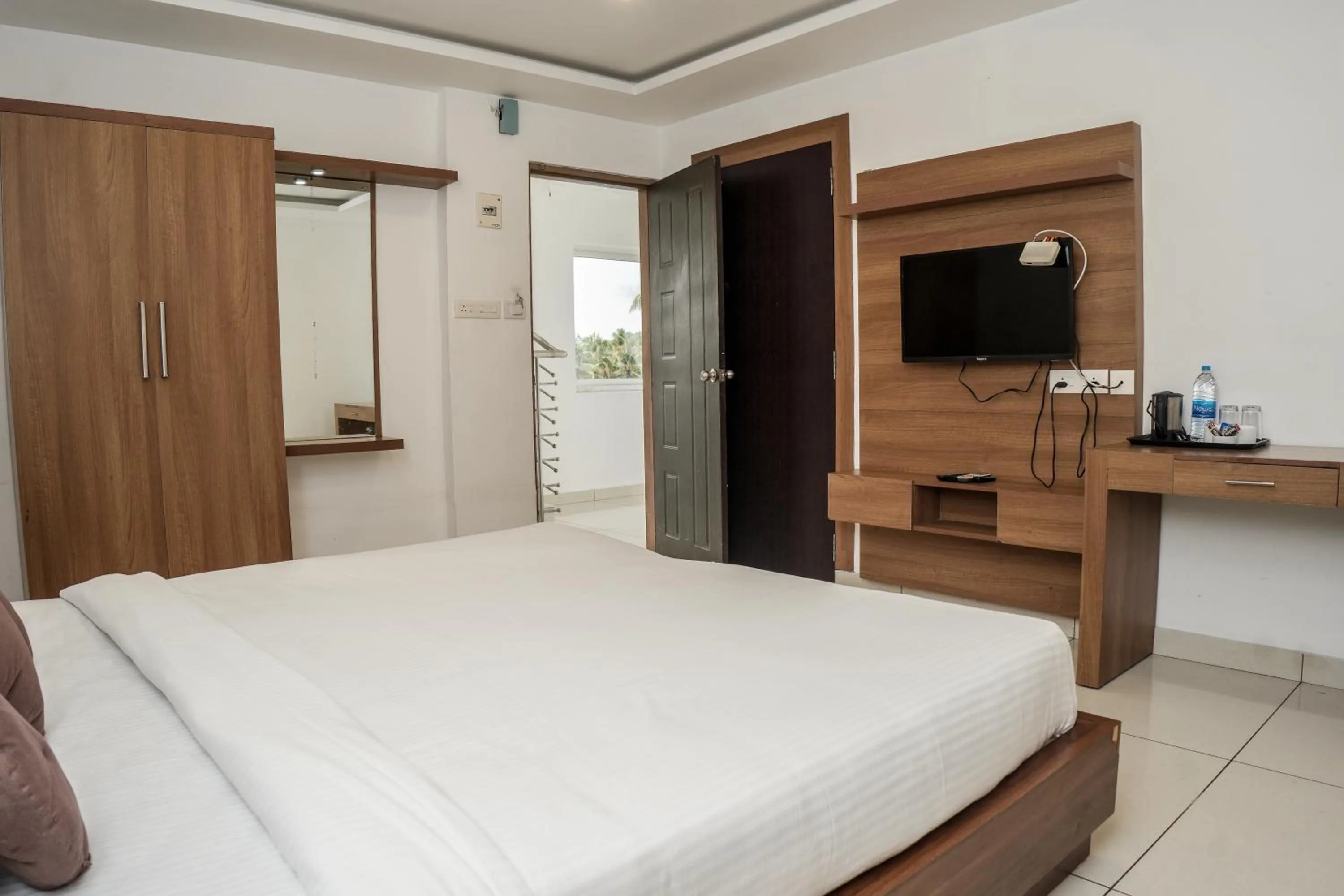 Bed in HOTEL LETS STAY