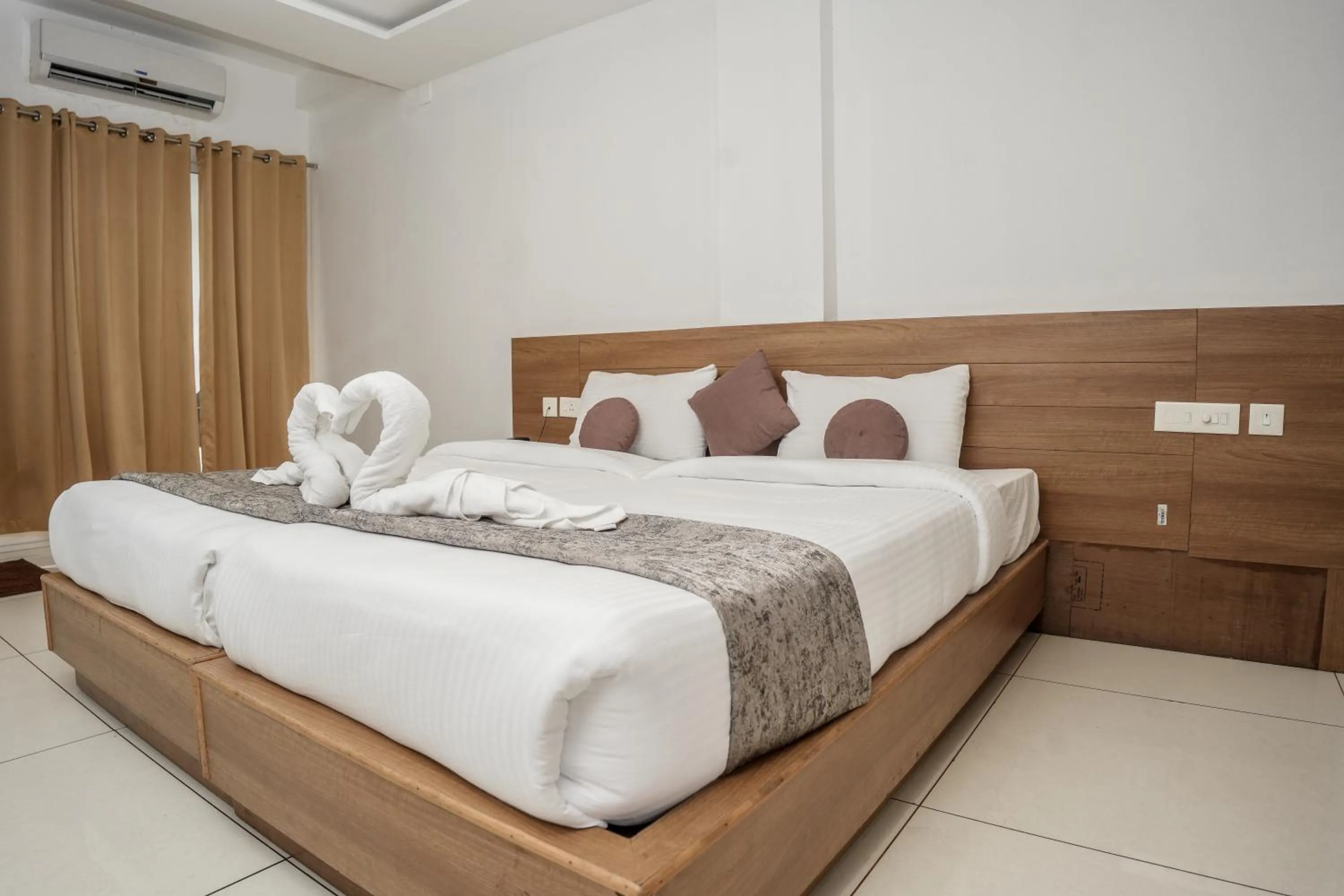 Bed in HOTEL LETS STAY