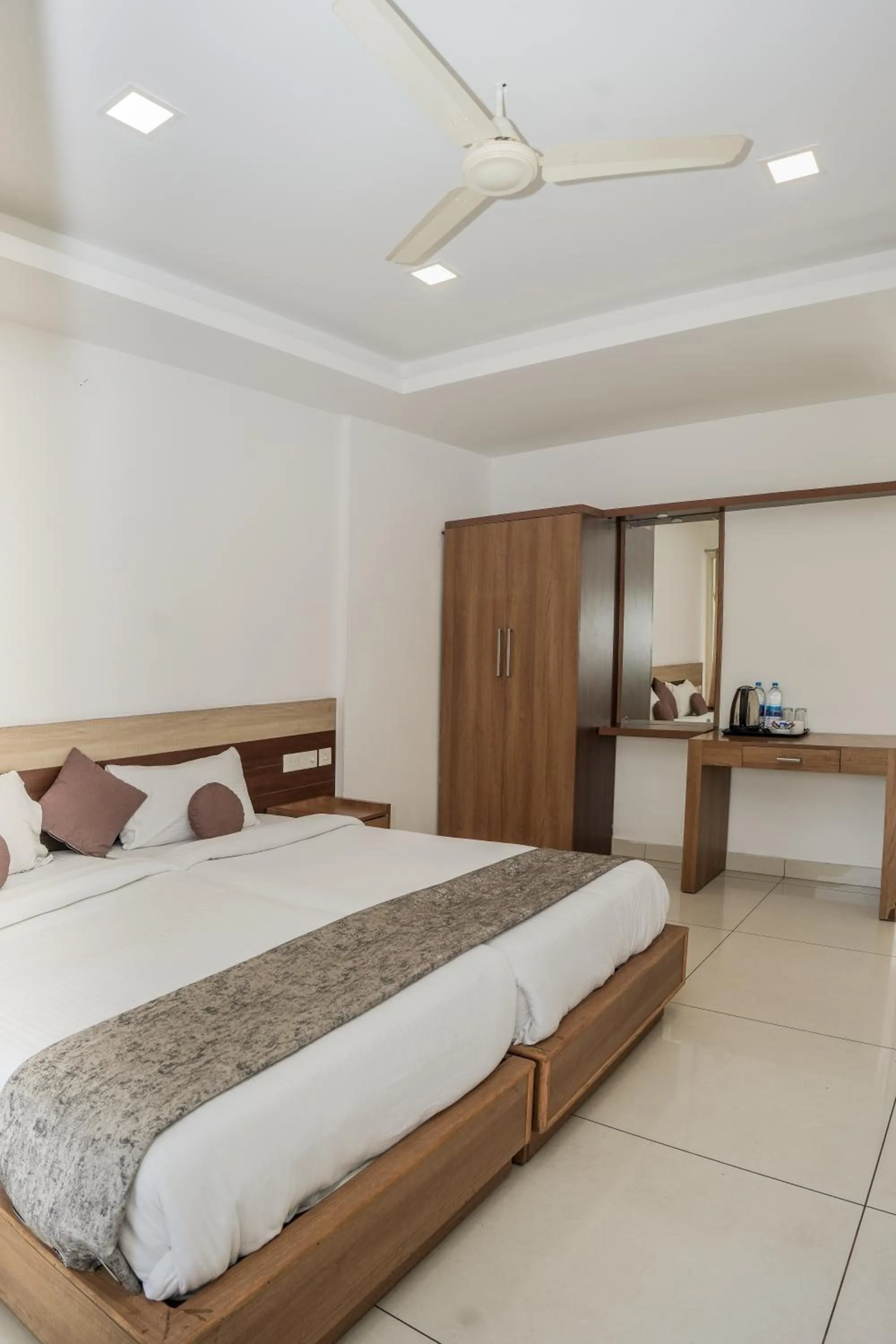 Bed in HOTEL LETS STAY