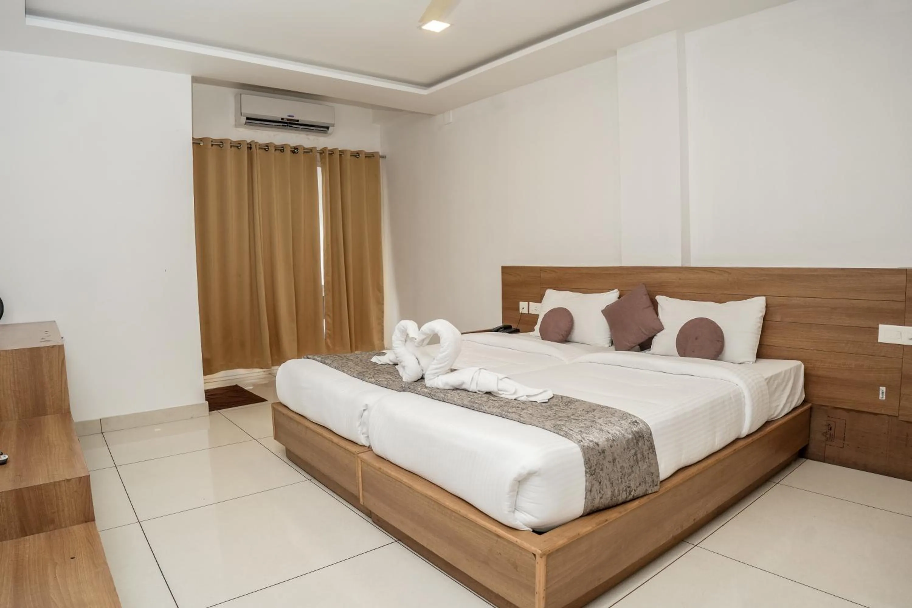 Bed in HOTEL LETS STAY