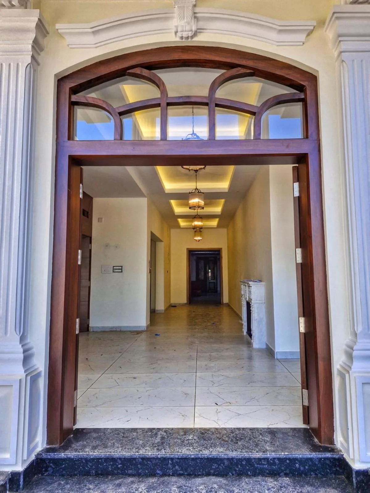Facade/entrance in Parivar Residency