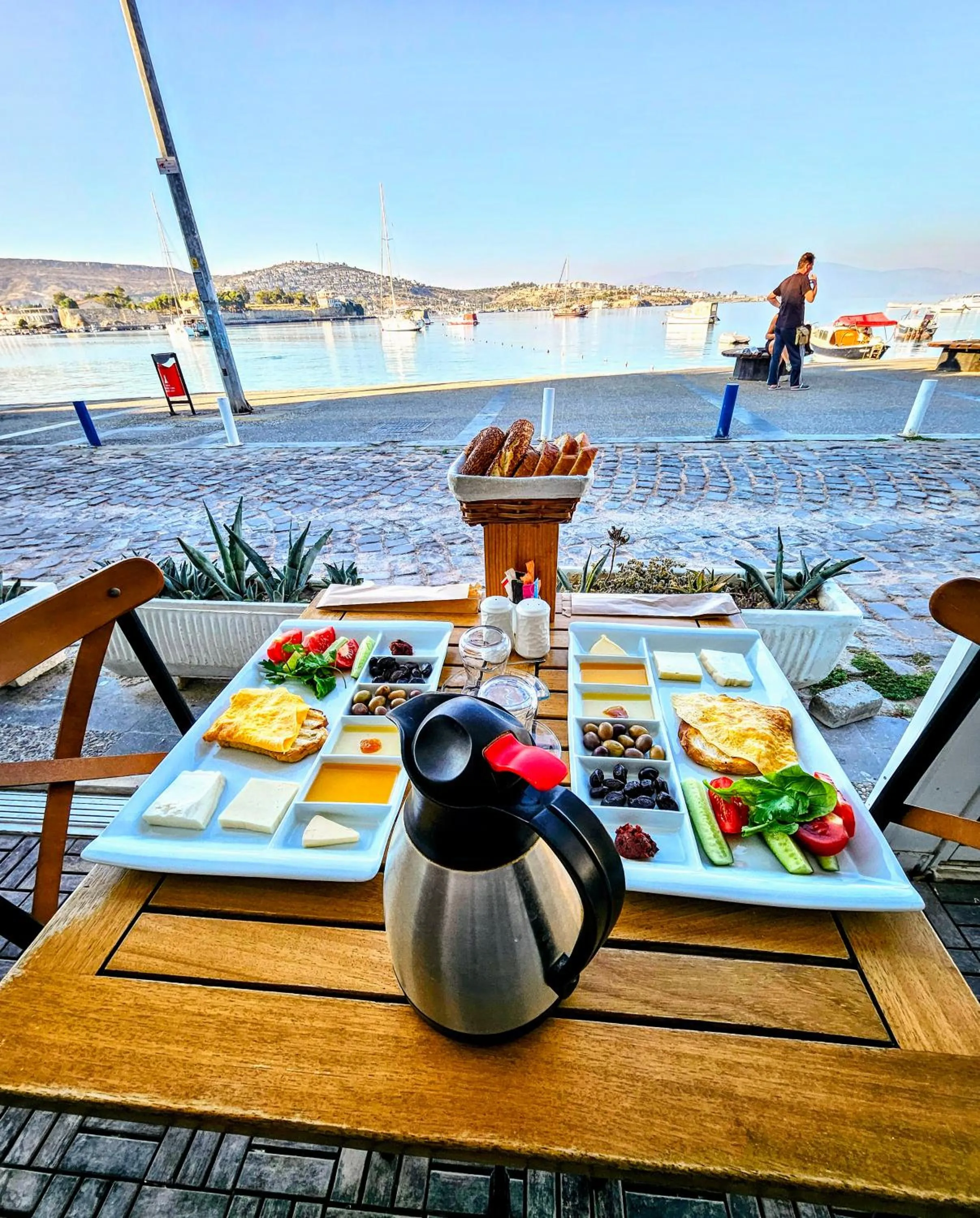 Breakfast in Midilli Konak Foca