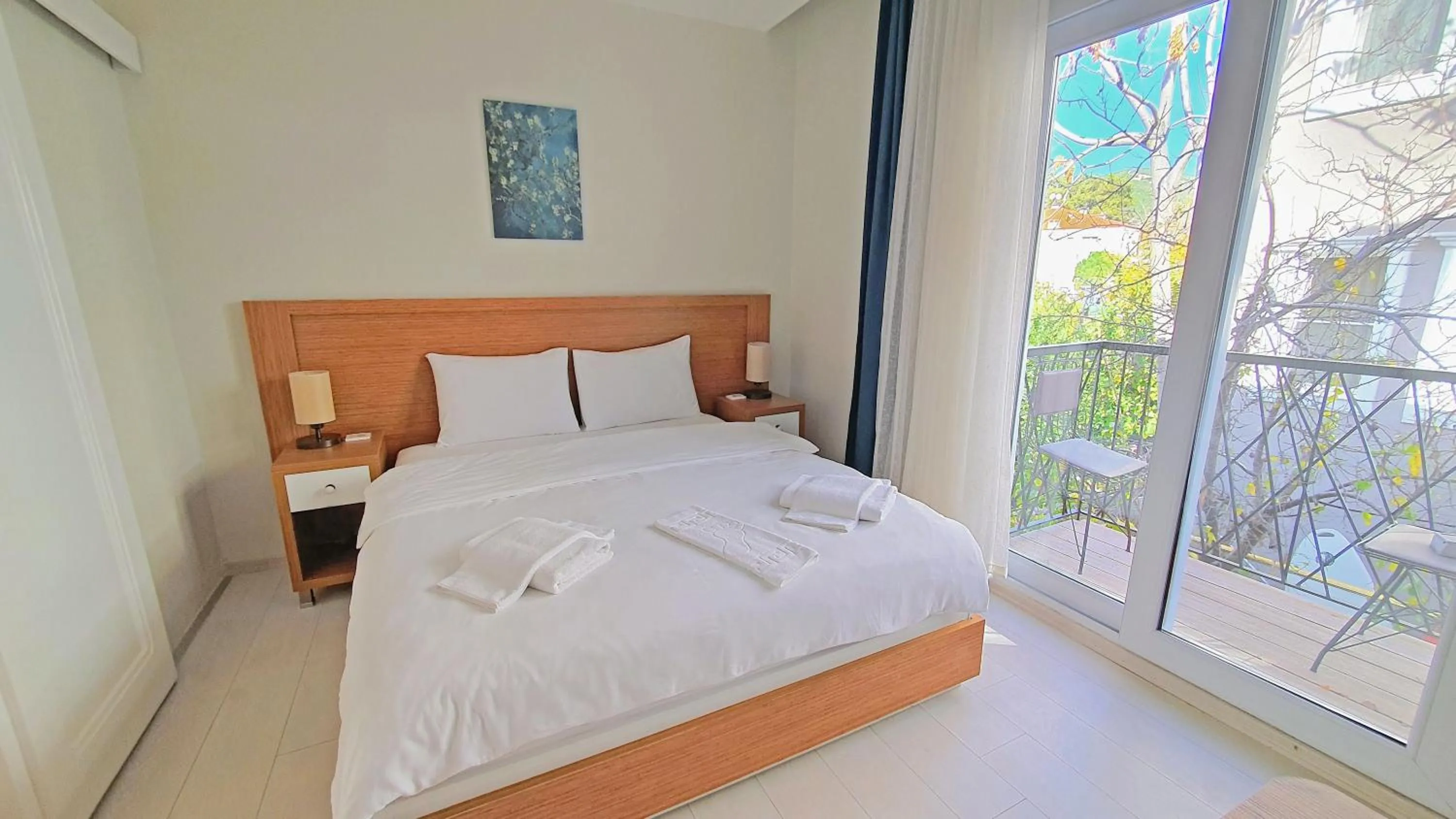 Photo of the whole room, Bed in Midilli Konak Foca